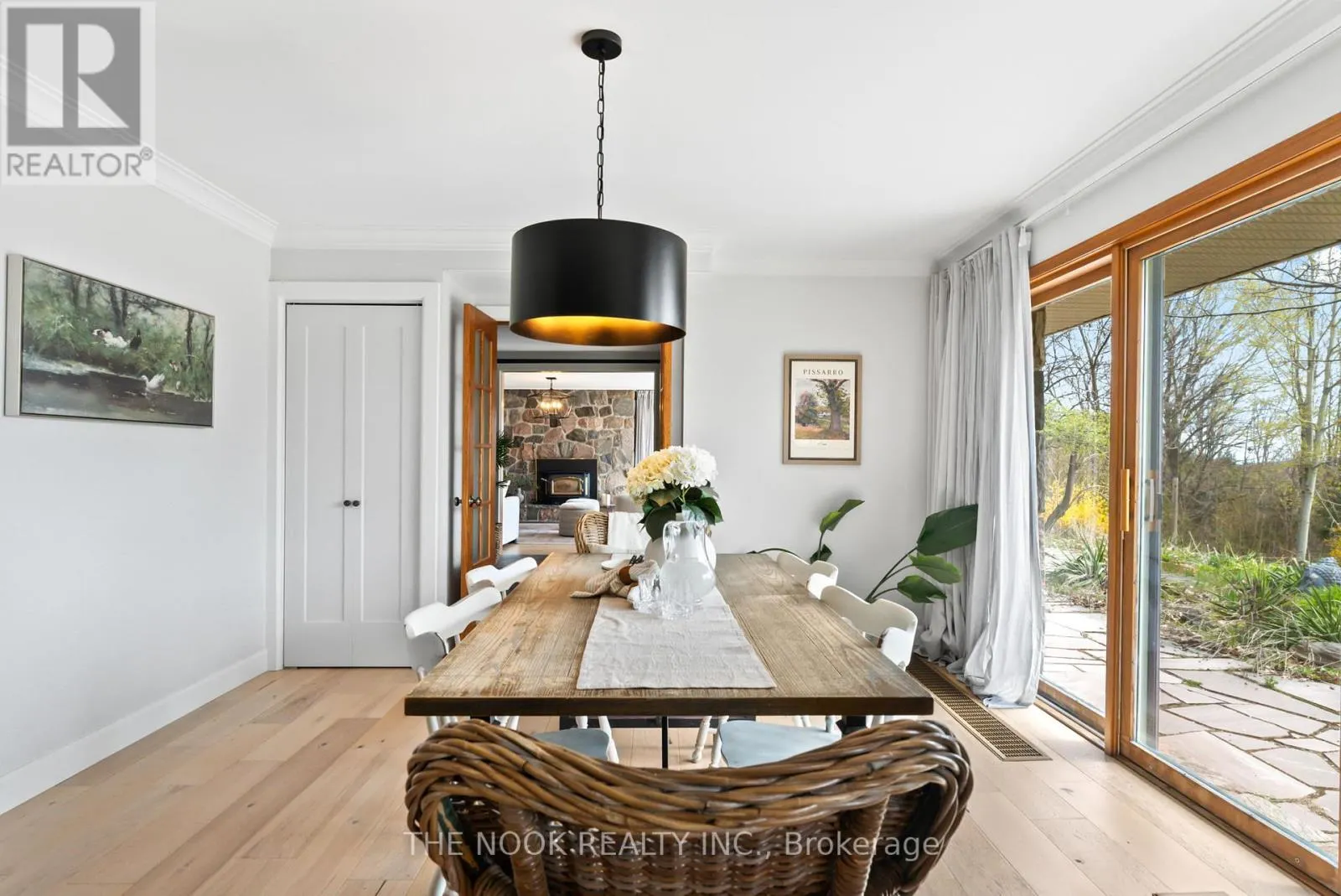 41 HILLVIEW ROAD