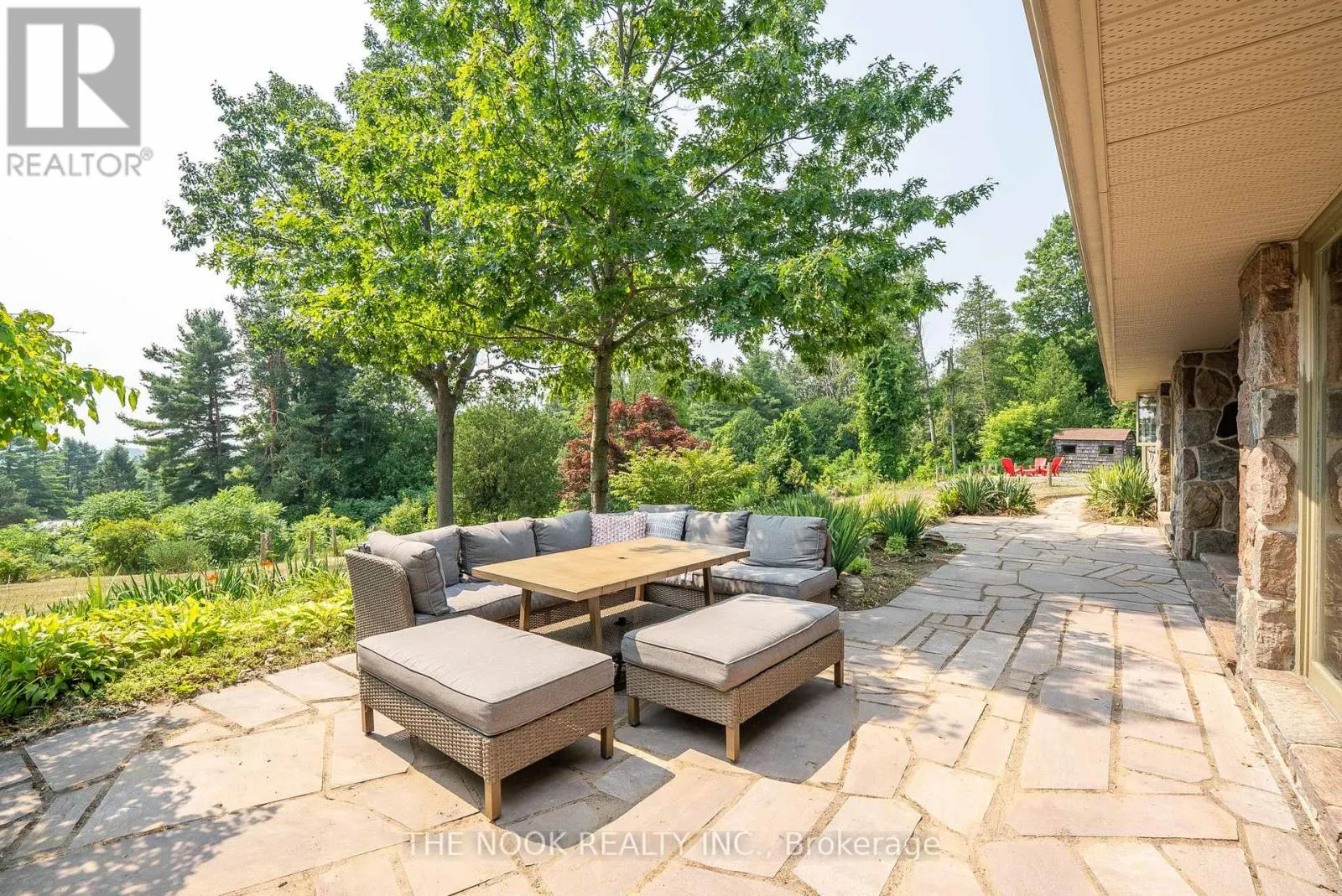 41 HILLVIEW ROAD