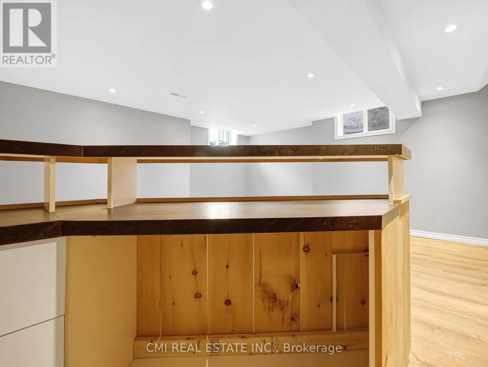 33 - 169 BISMARK DRIVE