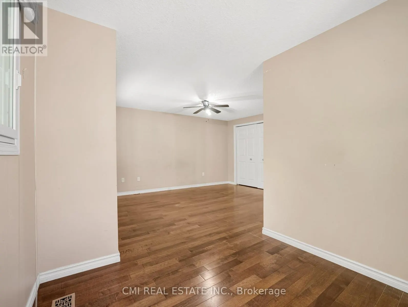 33 - 169 BISMARK DRIVE