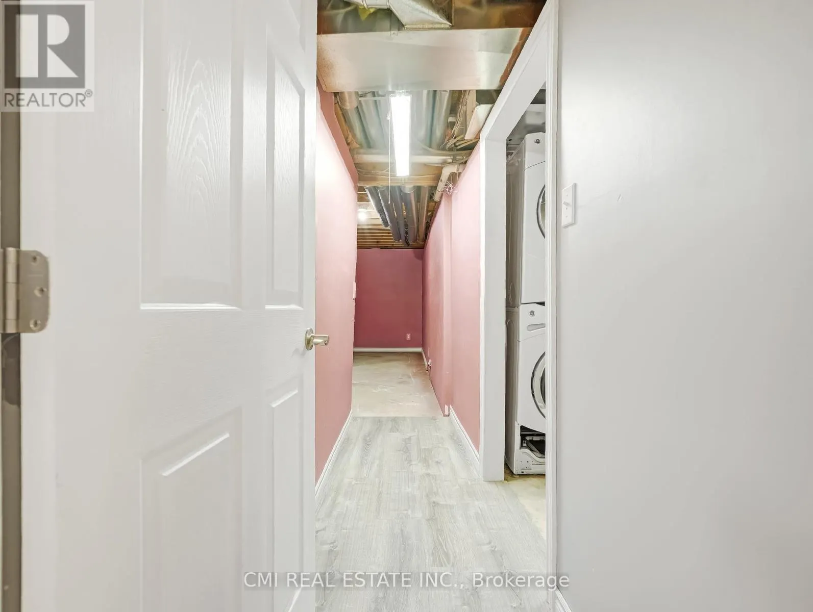 33 - 169 BISMARK DRIVE