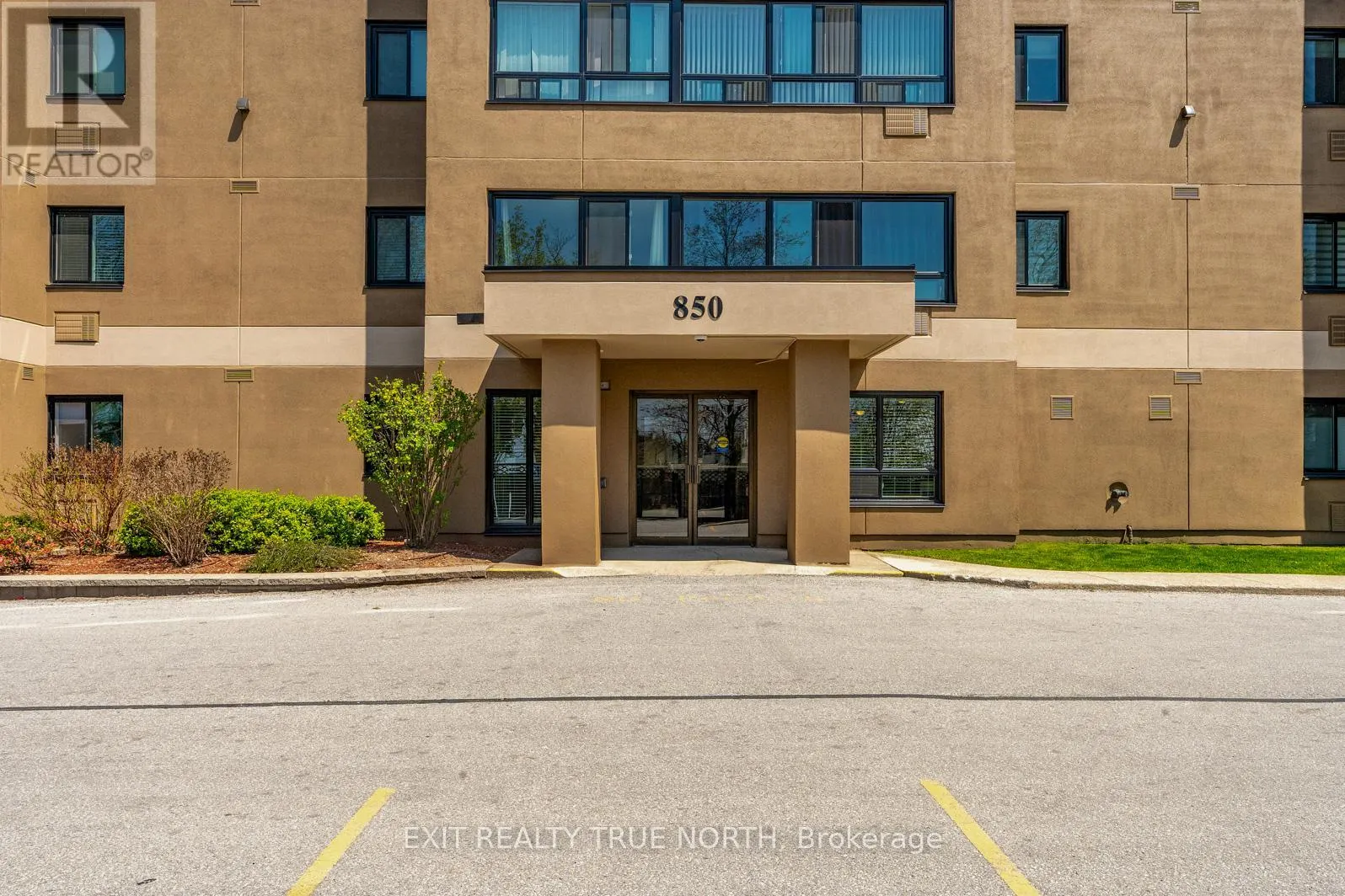 204 - 850 6TH STREET E