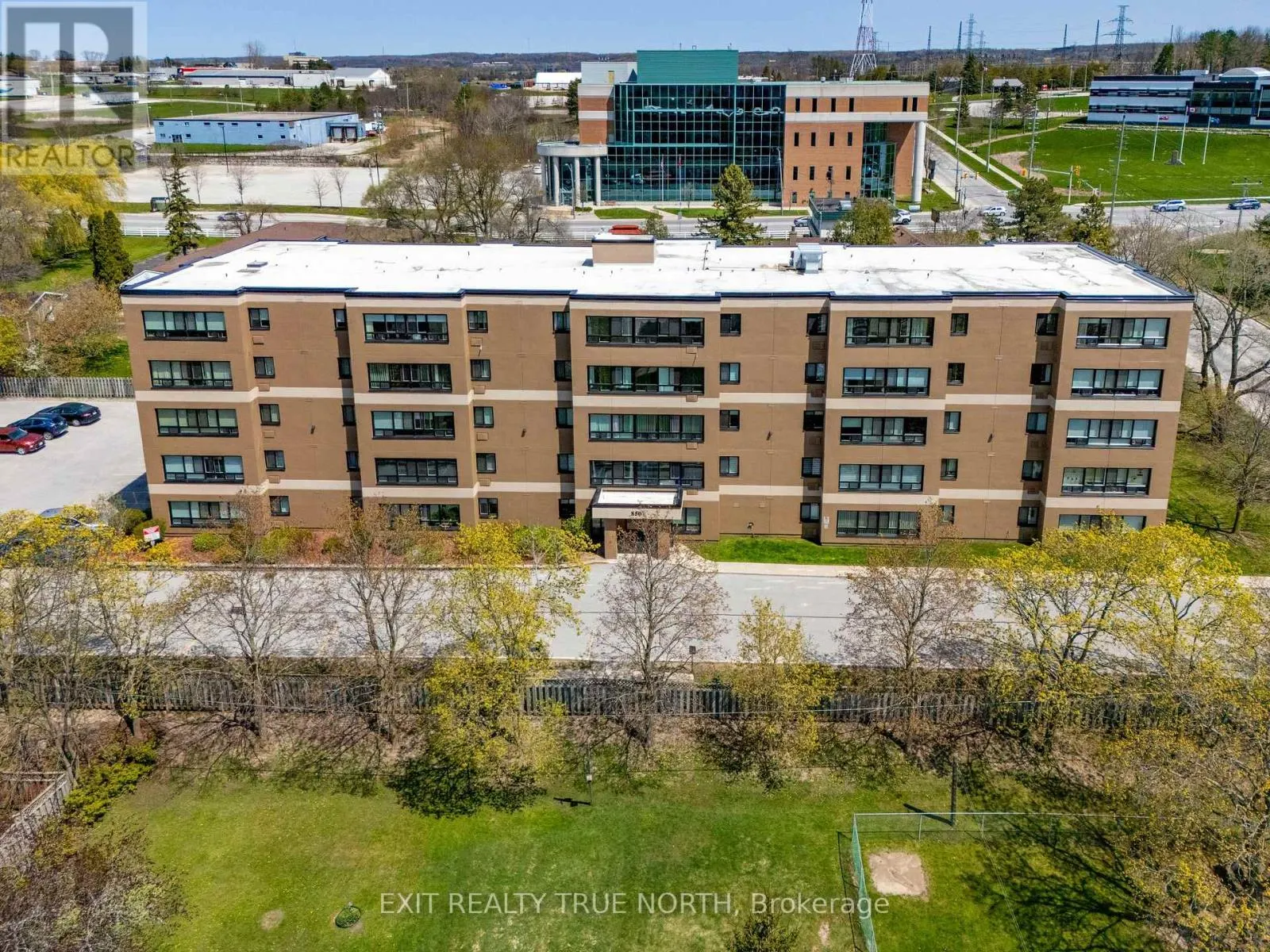 204 - 850 6TH STREET E