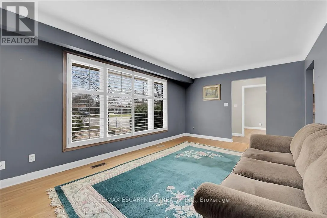 9 GAVIN DRIVE