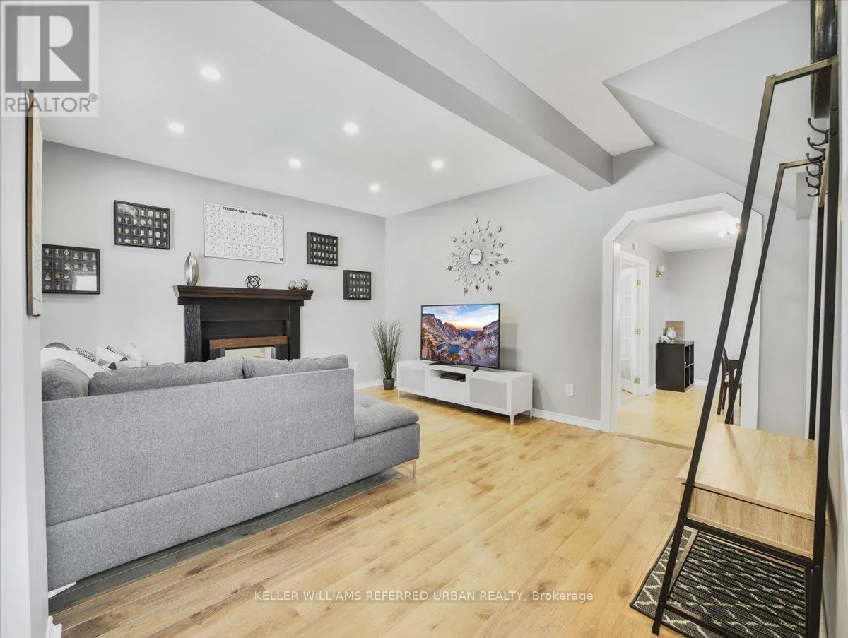 5 HILL AVENUE