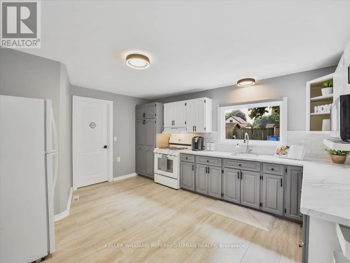 5 HILL AVENUE