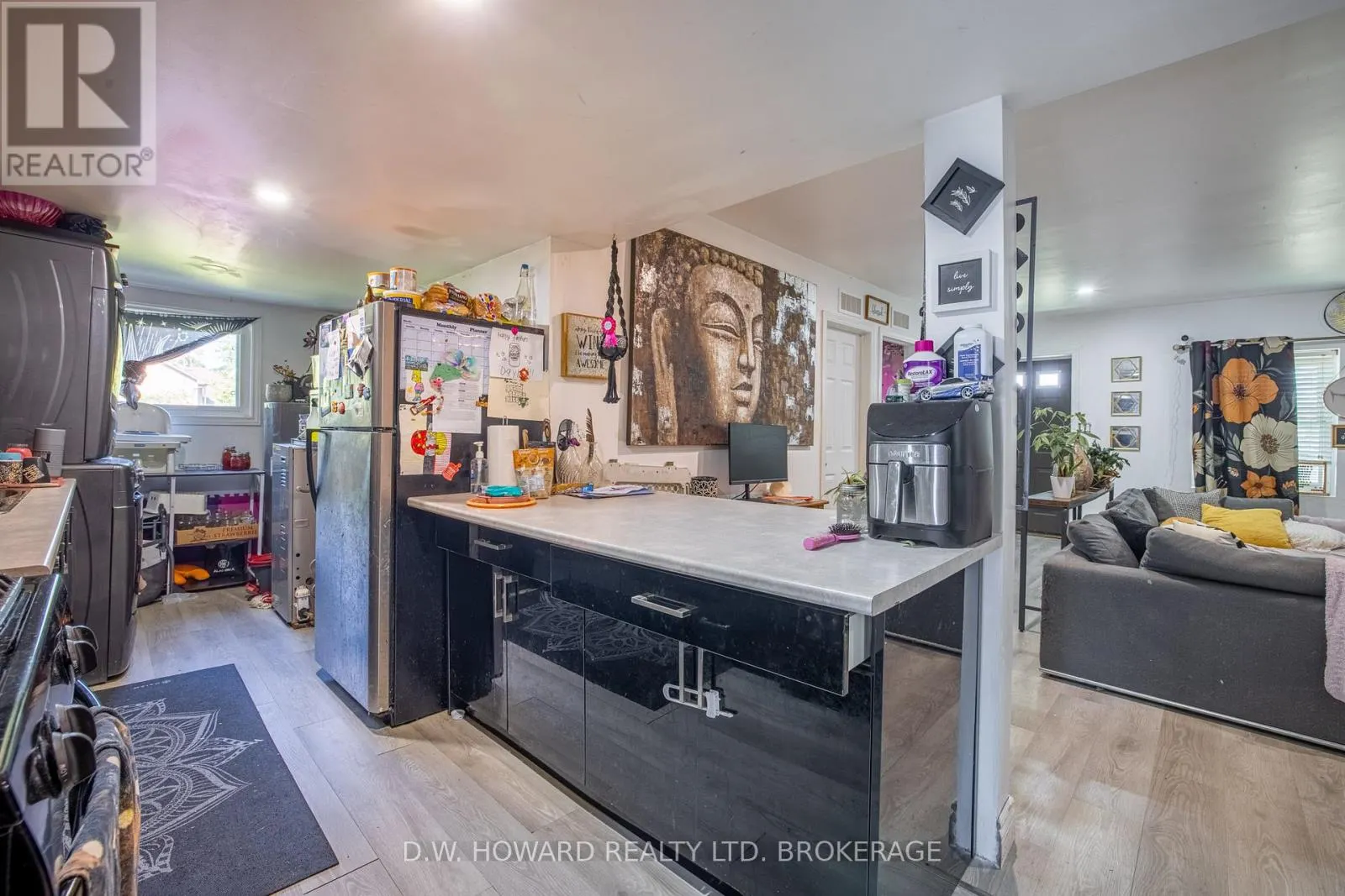 3229 GROVE AVENUE