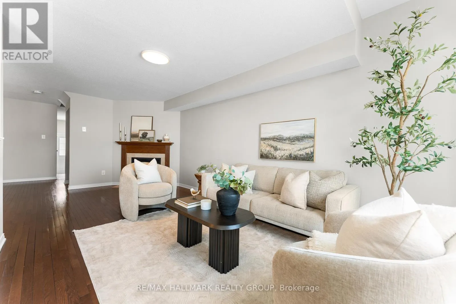 207 CITYVIEW CRESCENT