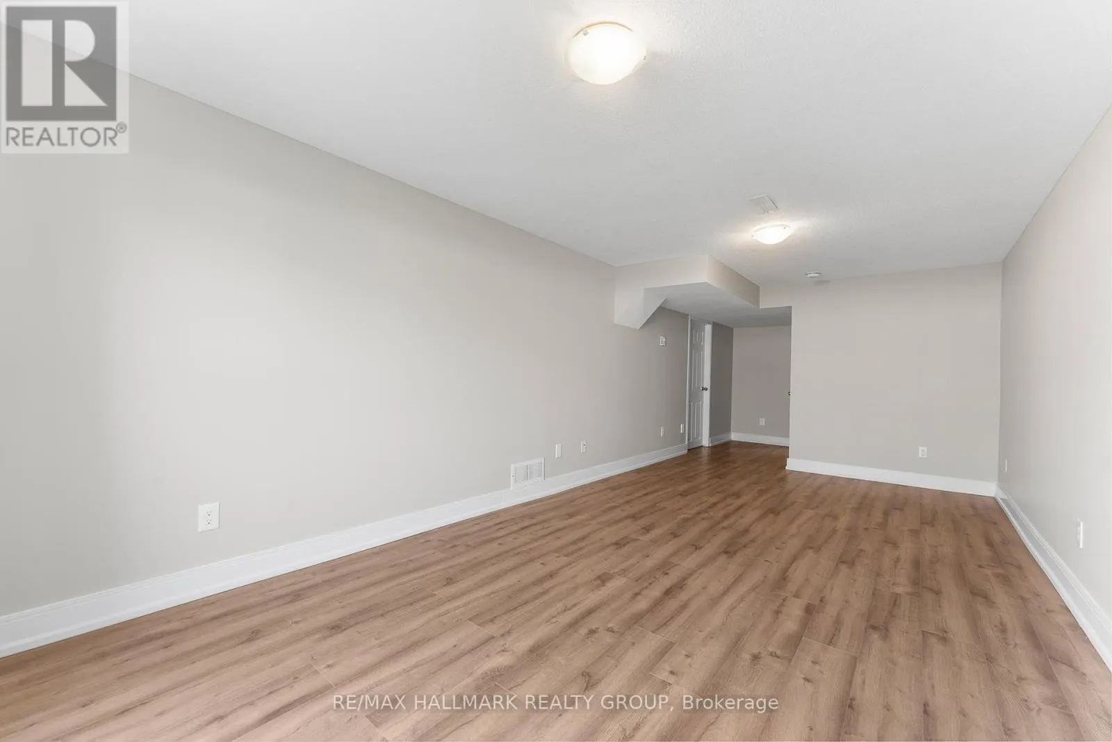 207 CITYVIEW CRESCENT