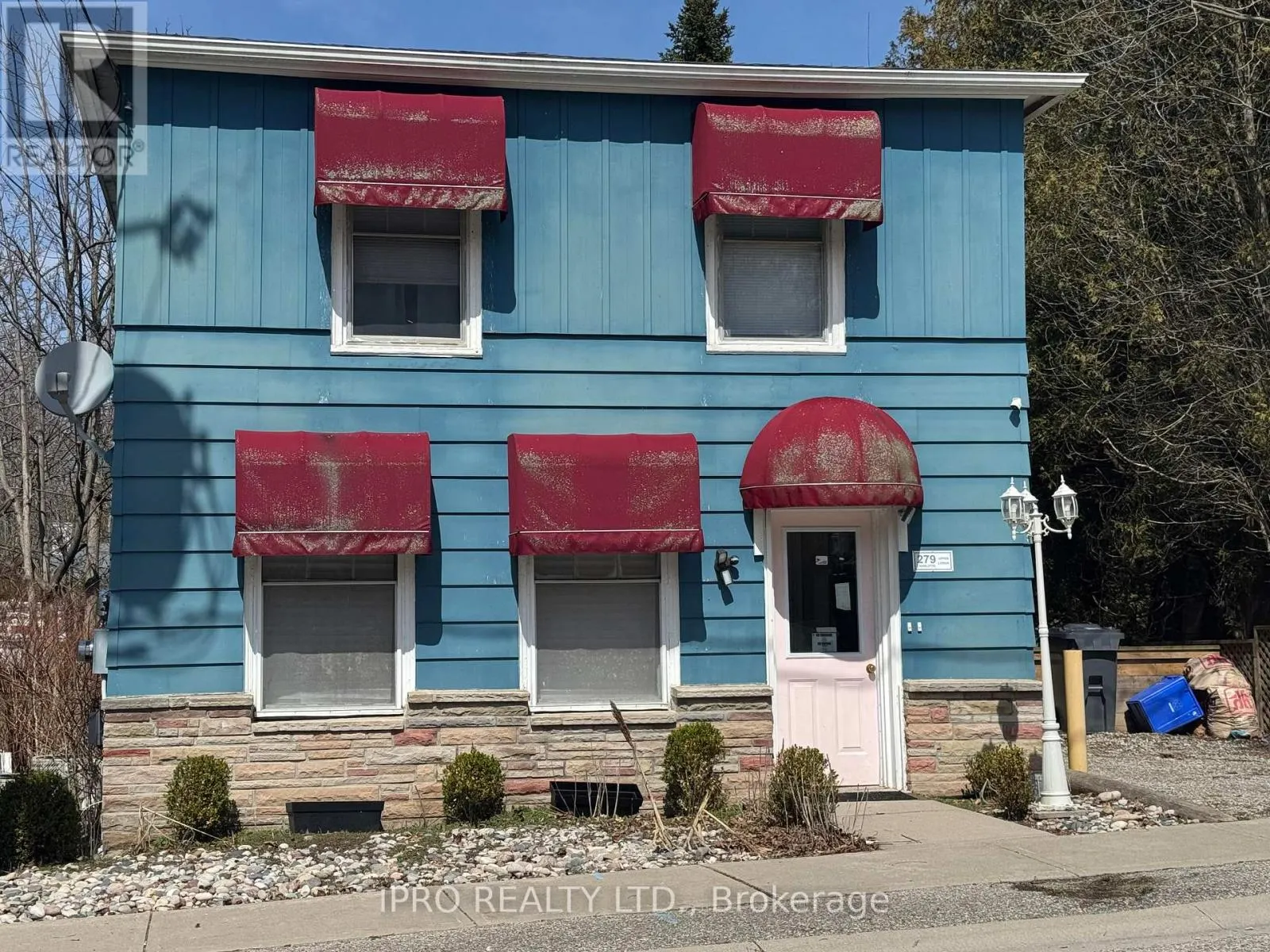 279 CHARLOTTE STREET