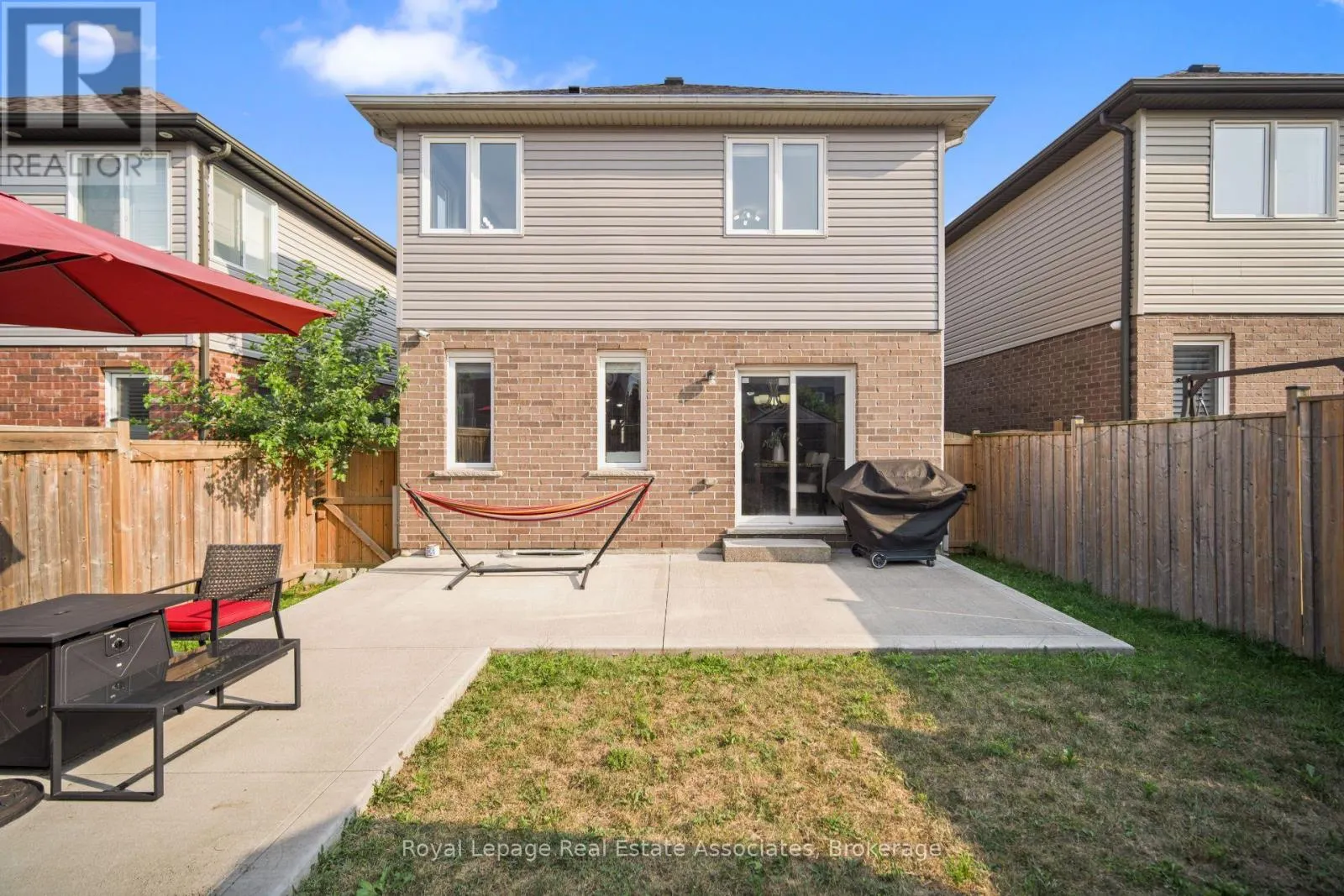 439 MOORLANDS CRESCENT