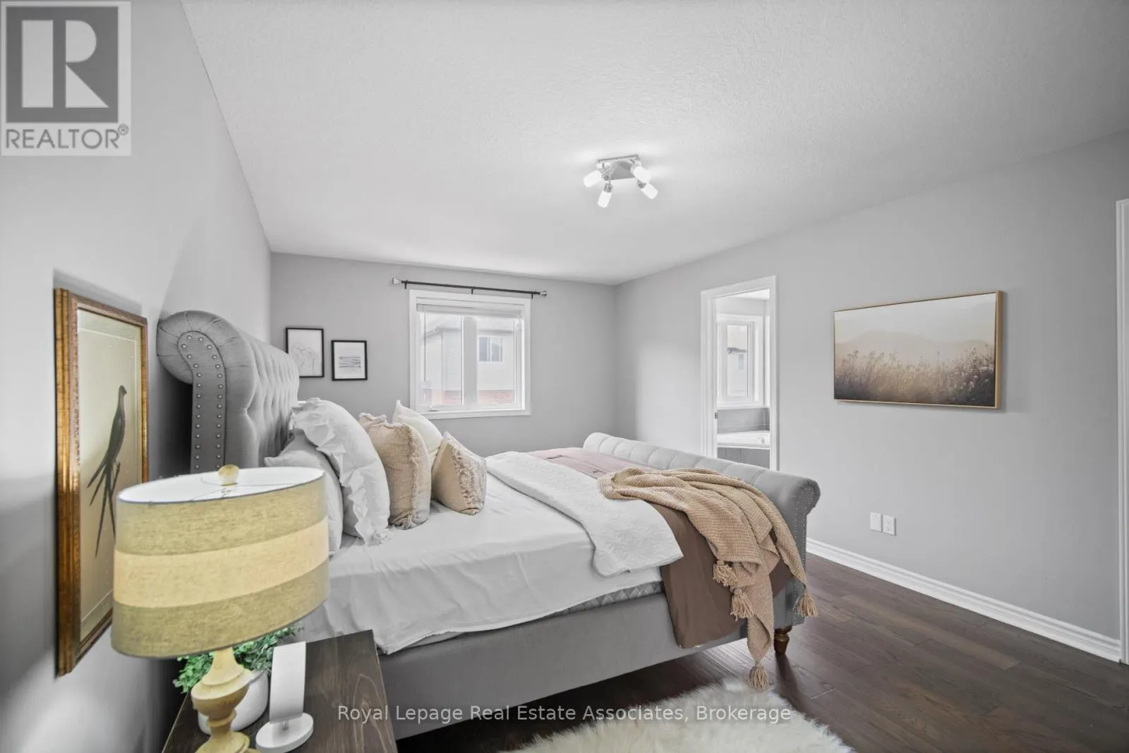 439 MOORLANDS CRESCENT