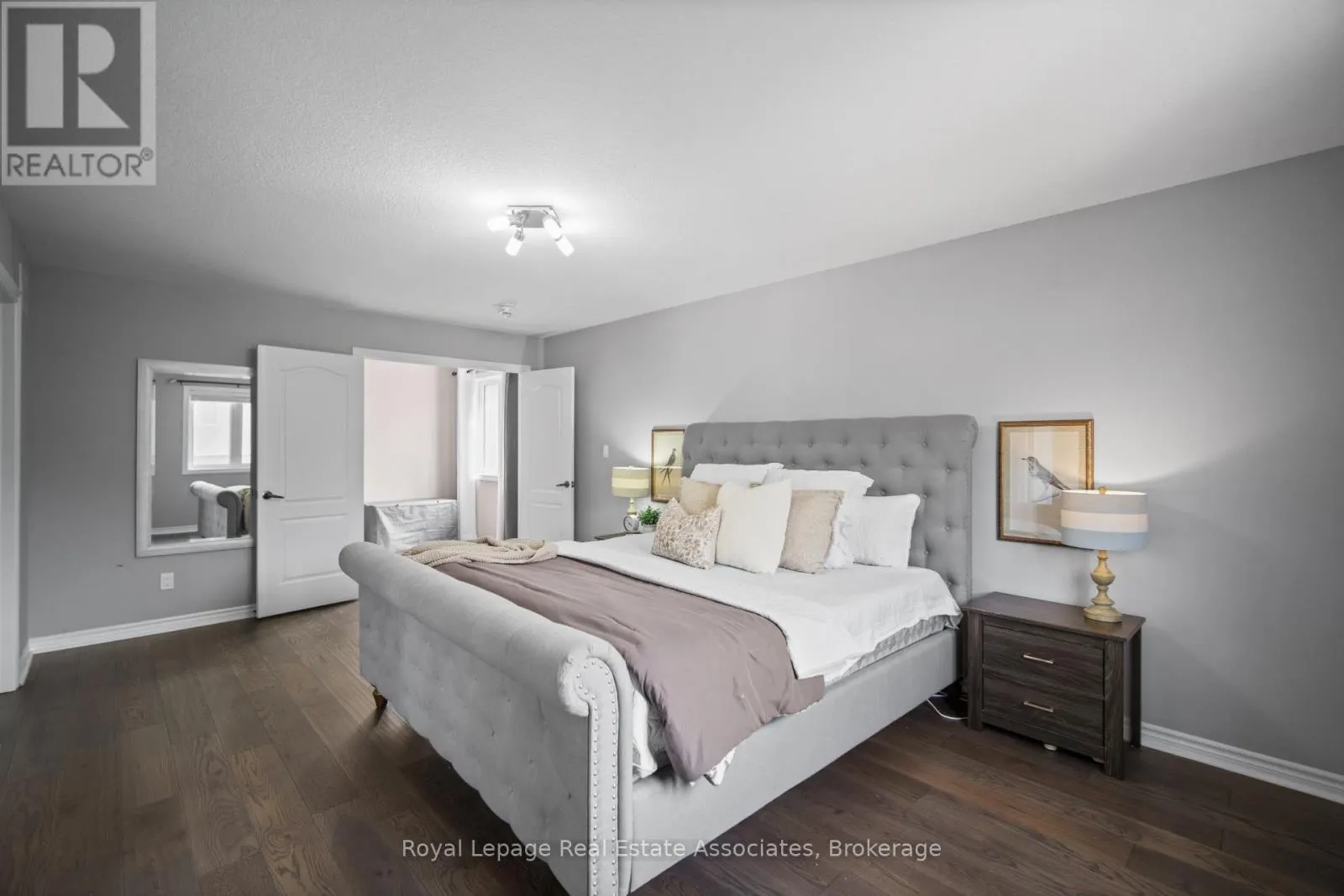 439 MOORLANDS CRESCENT