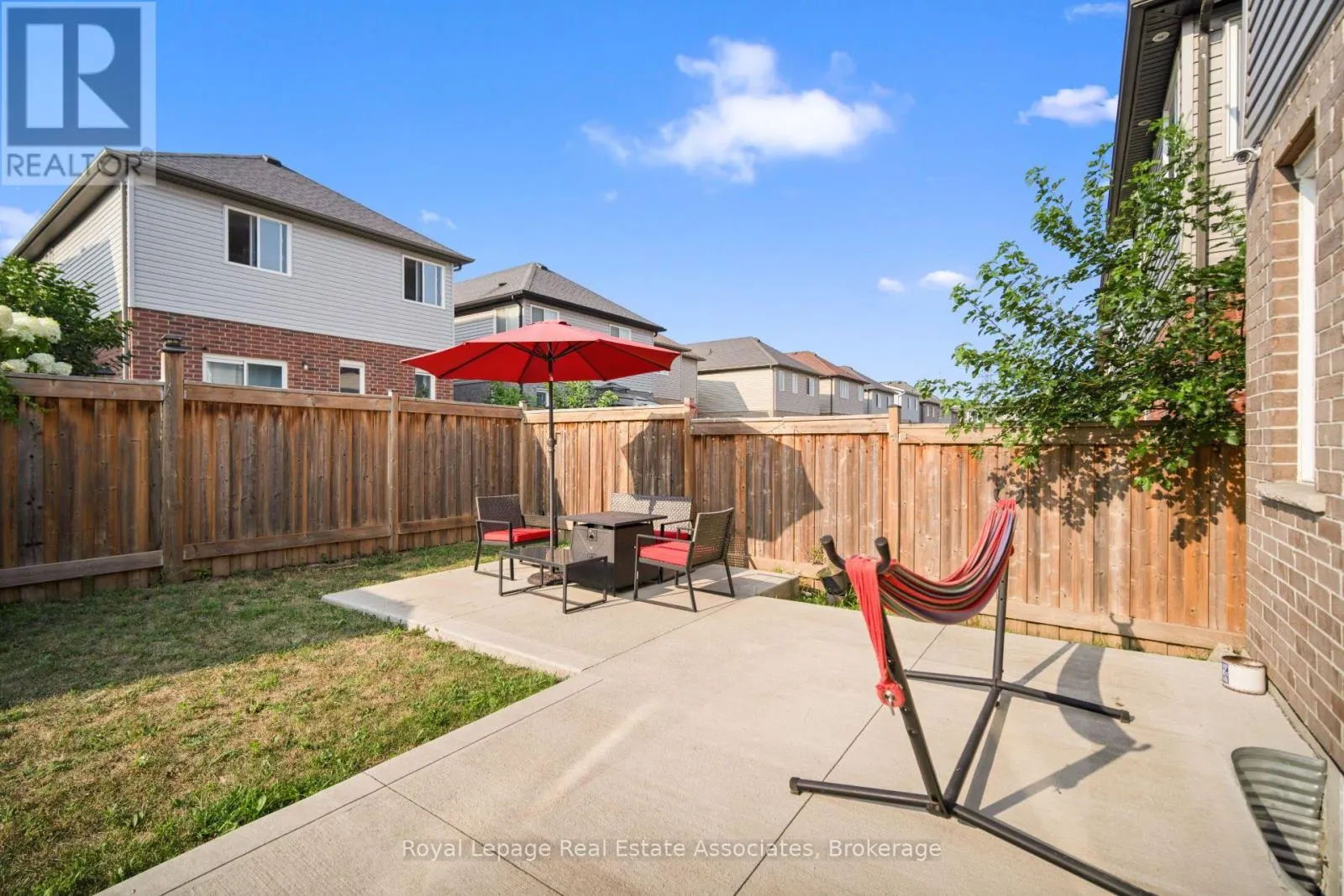 439 MOORLANDS CRESCENT