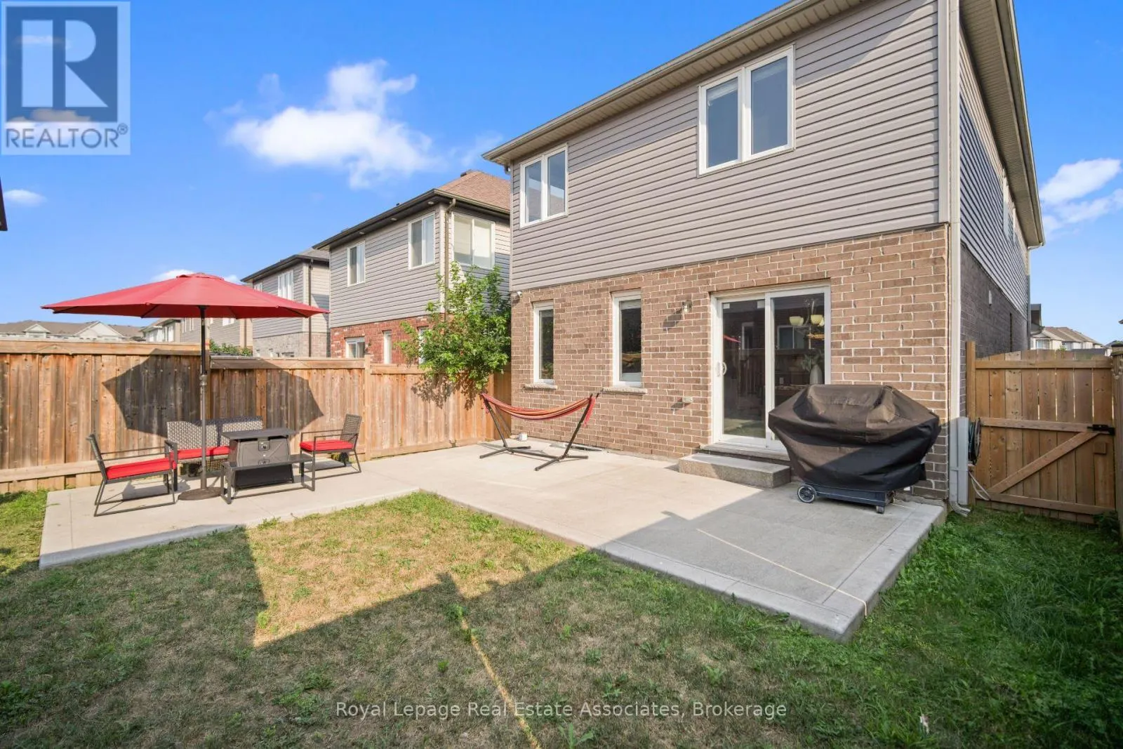 439 MOORLANDS CRESCENT