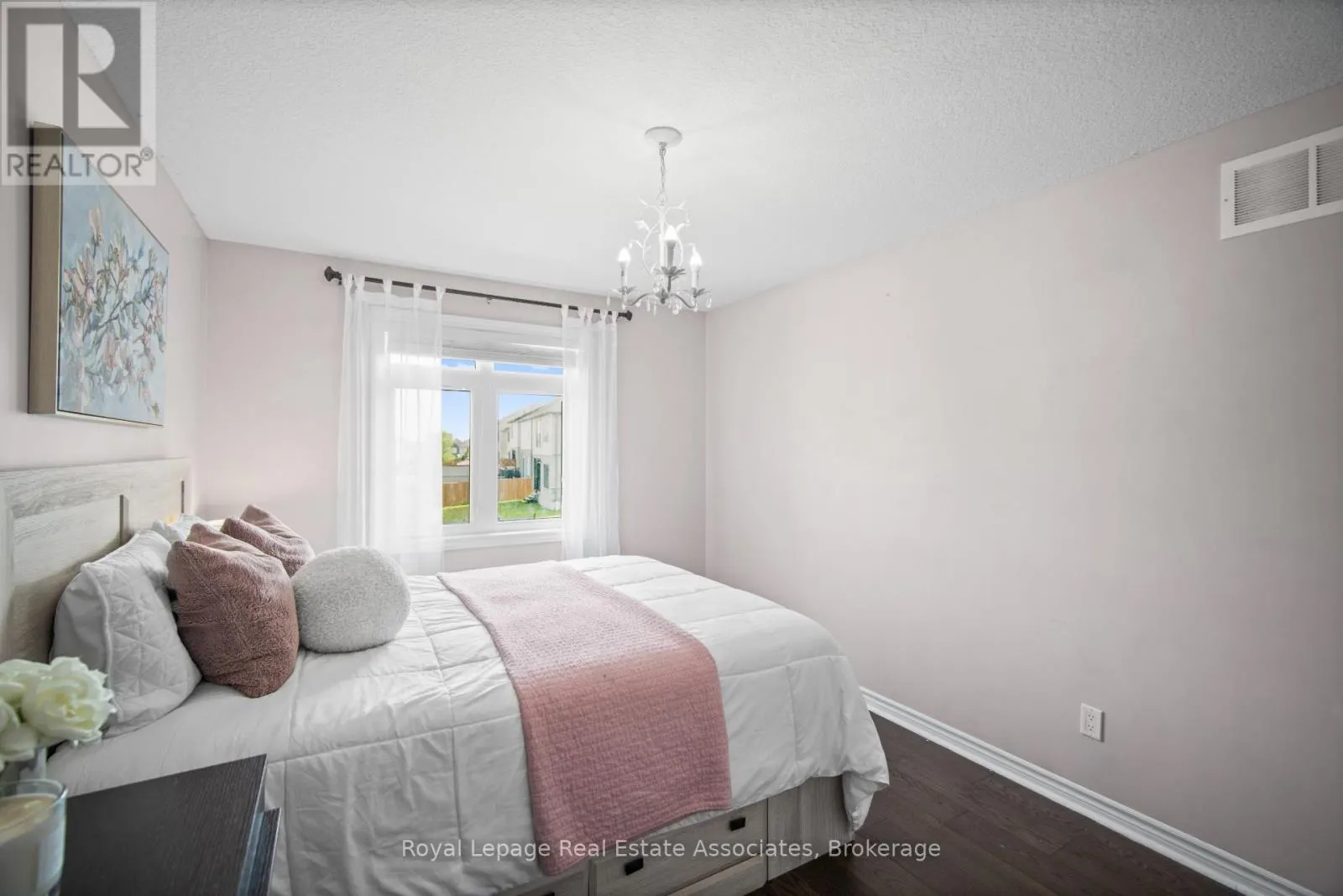 439 MOORLANDS CRESCENT