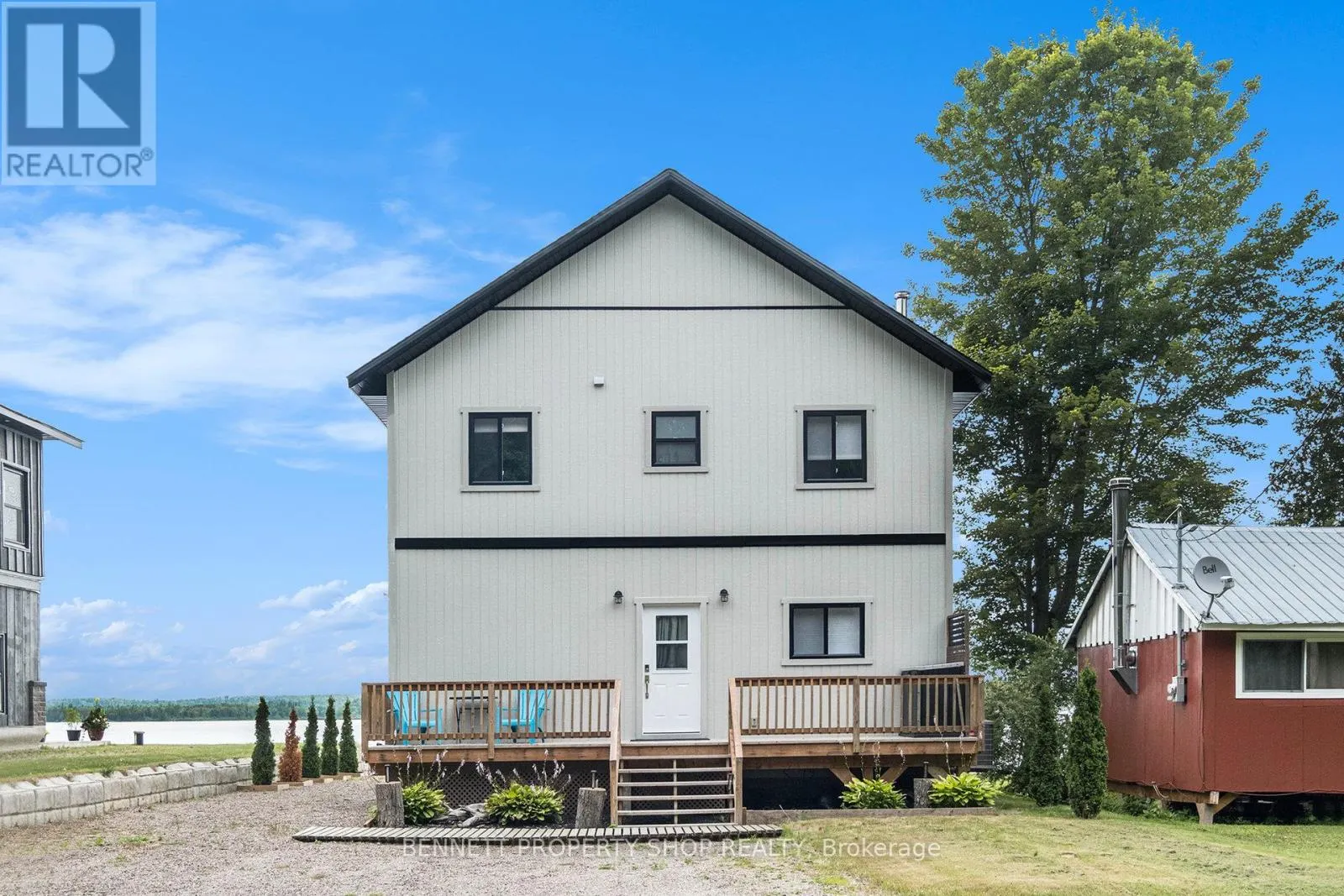 3020 BLACK BAY LANE