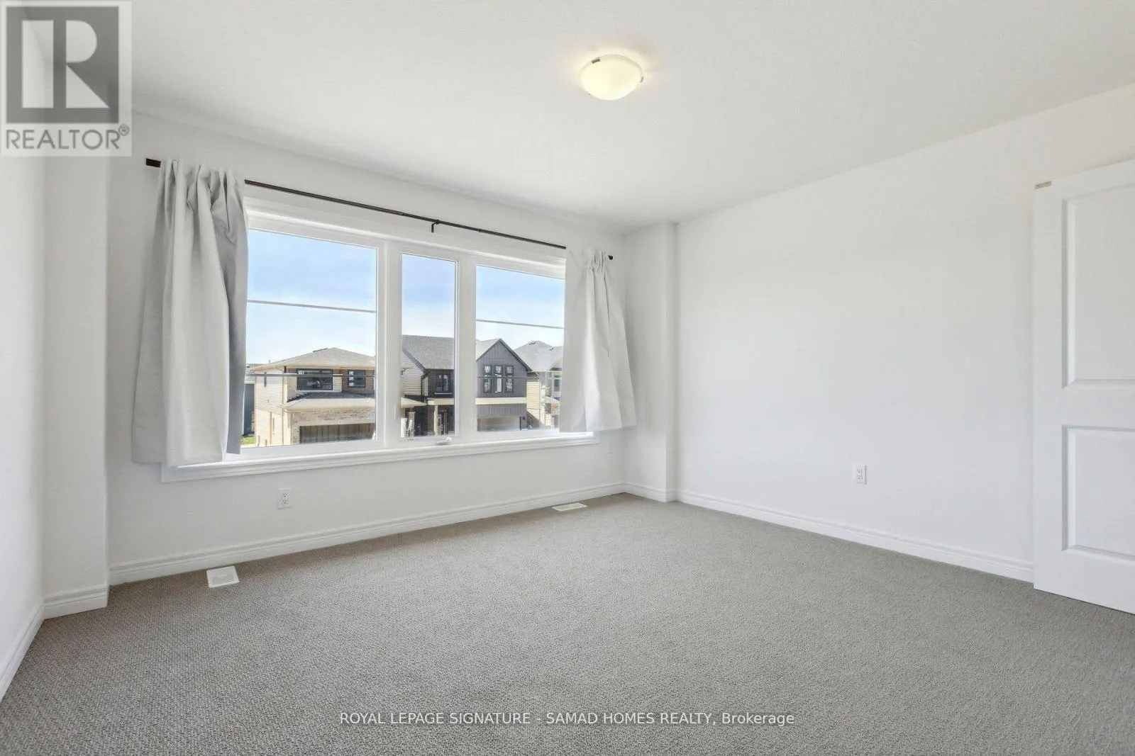24 HOLDER DRIVE