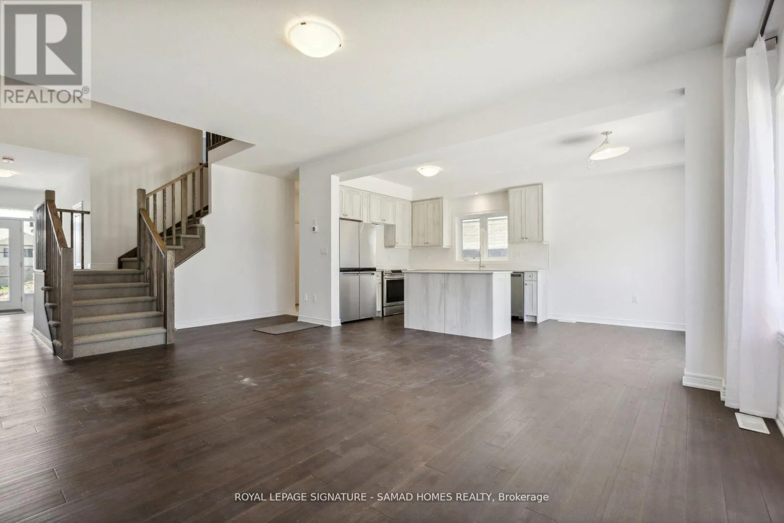 24 HOLDER DRIVE