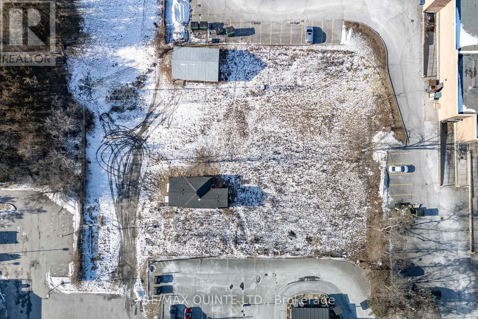 5 STRATTON DRIVE
