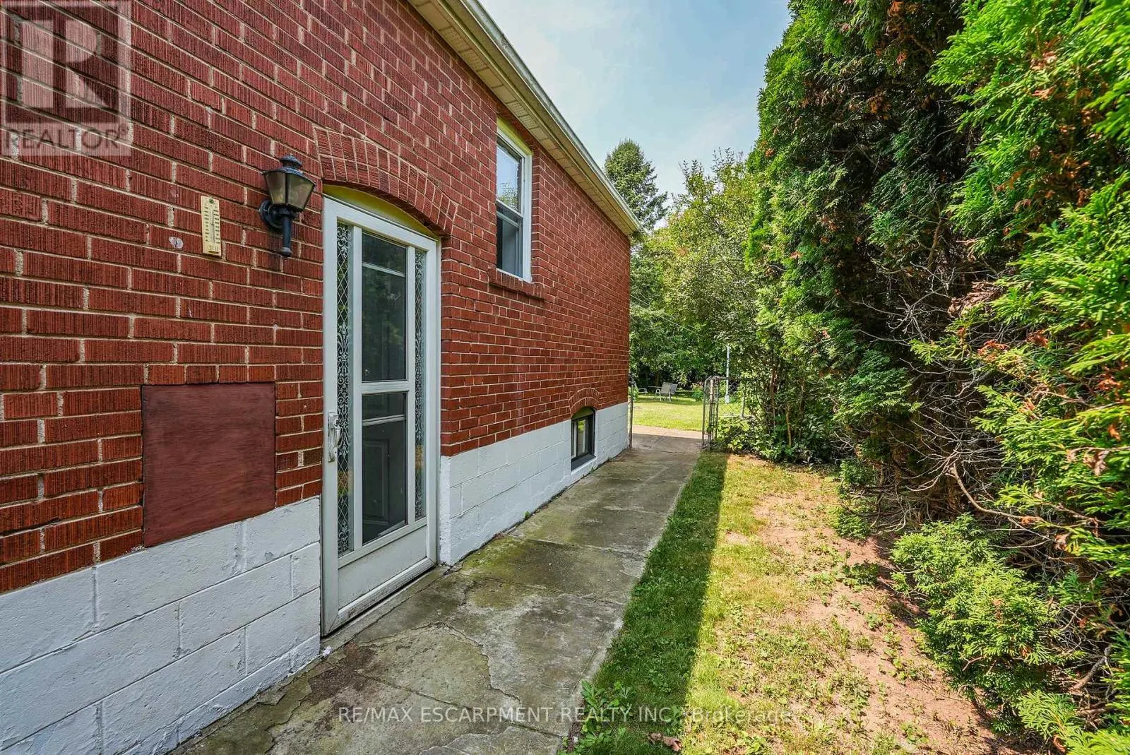 429 ELIZABETH STREET