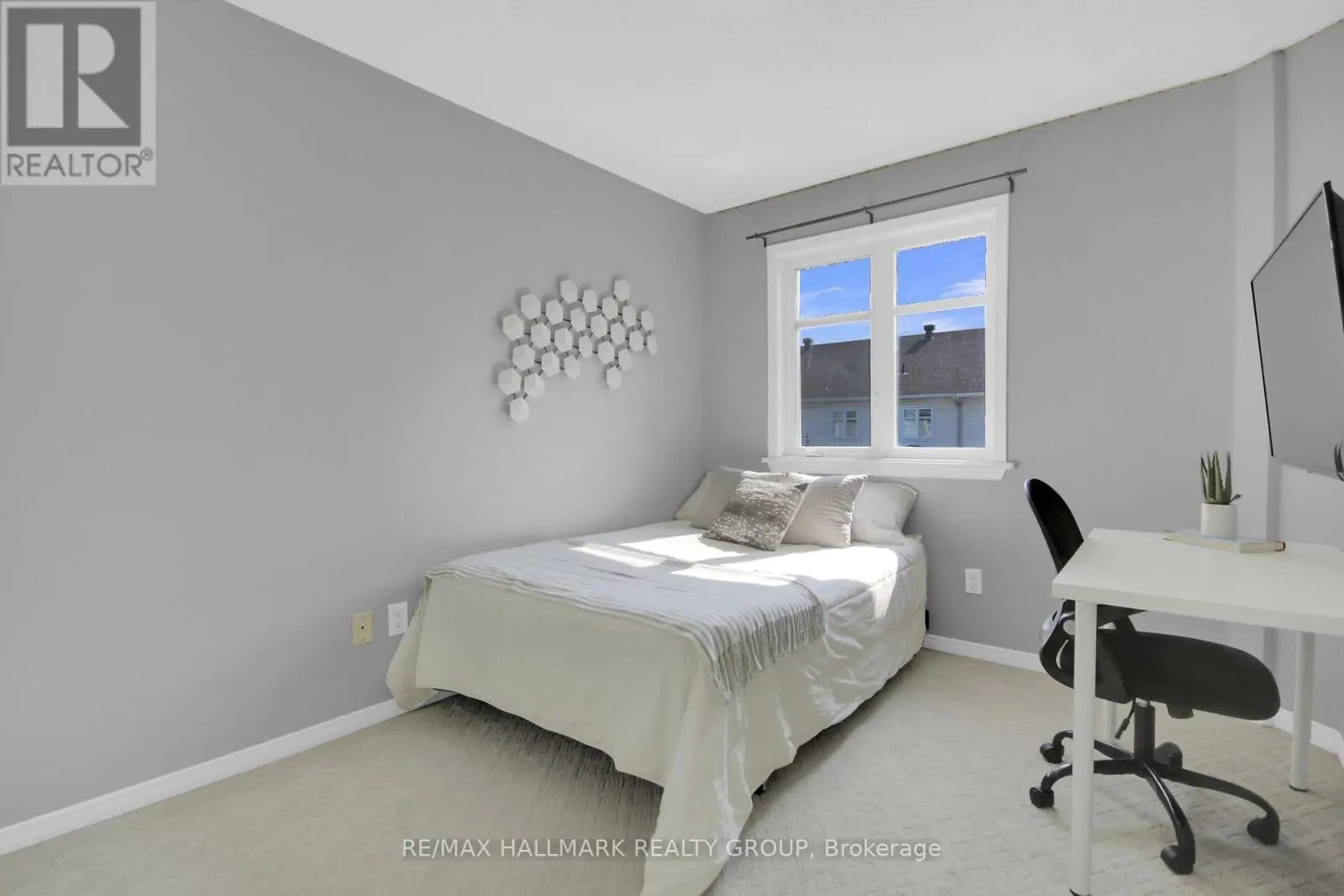 14 PLUMAS GATE