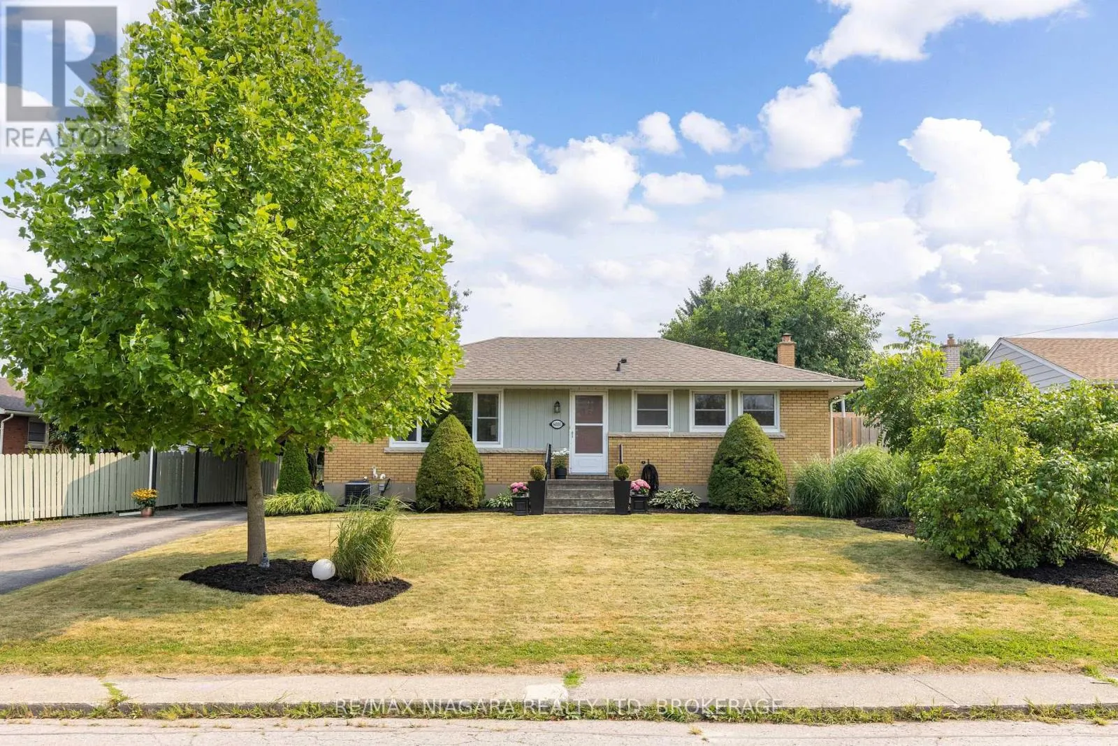 6000 MAYFAIR DRIVE