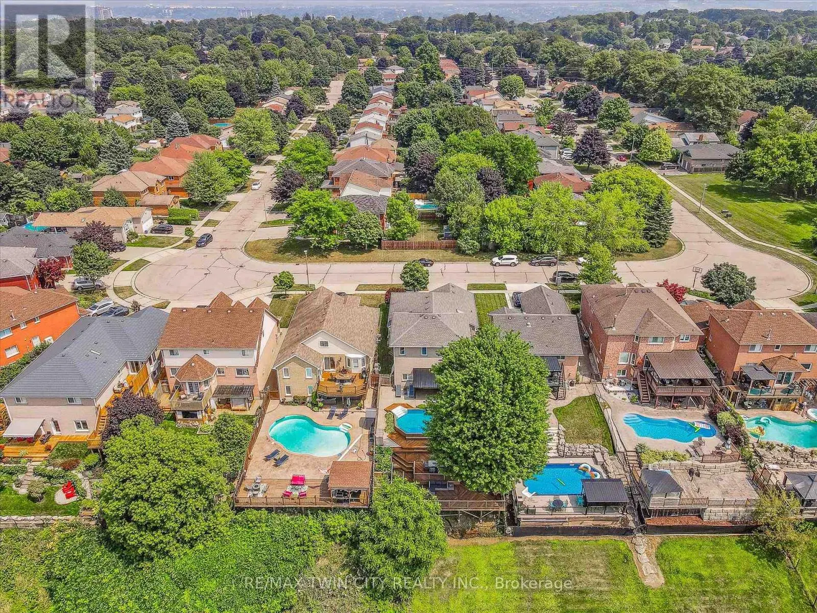 114 DELAVAN DRIVE