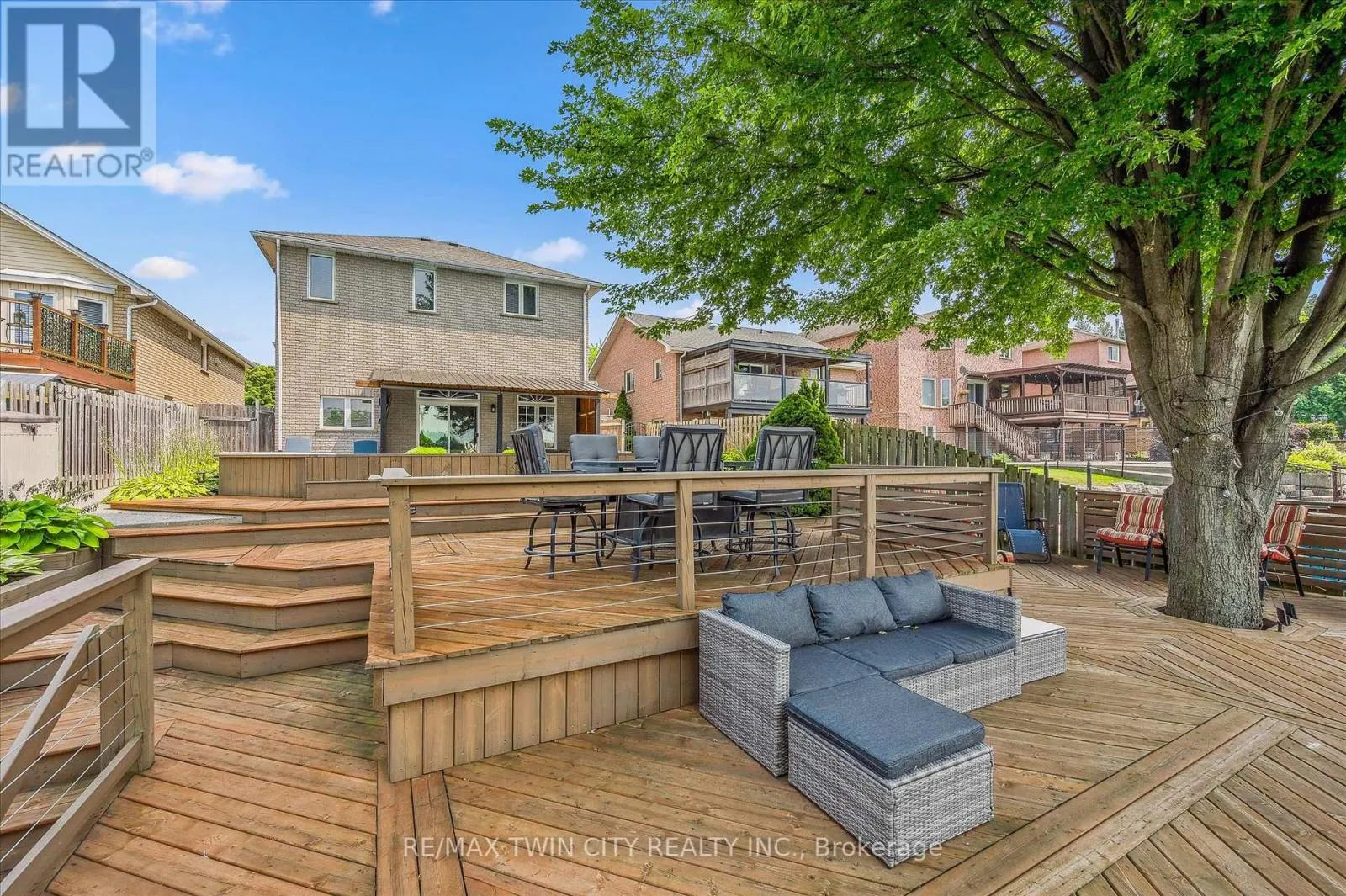 114 DELAVAN DRIVE