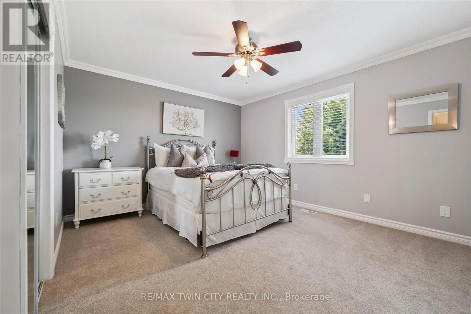 114 DELAVAN DRIVE