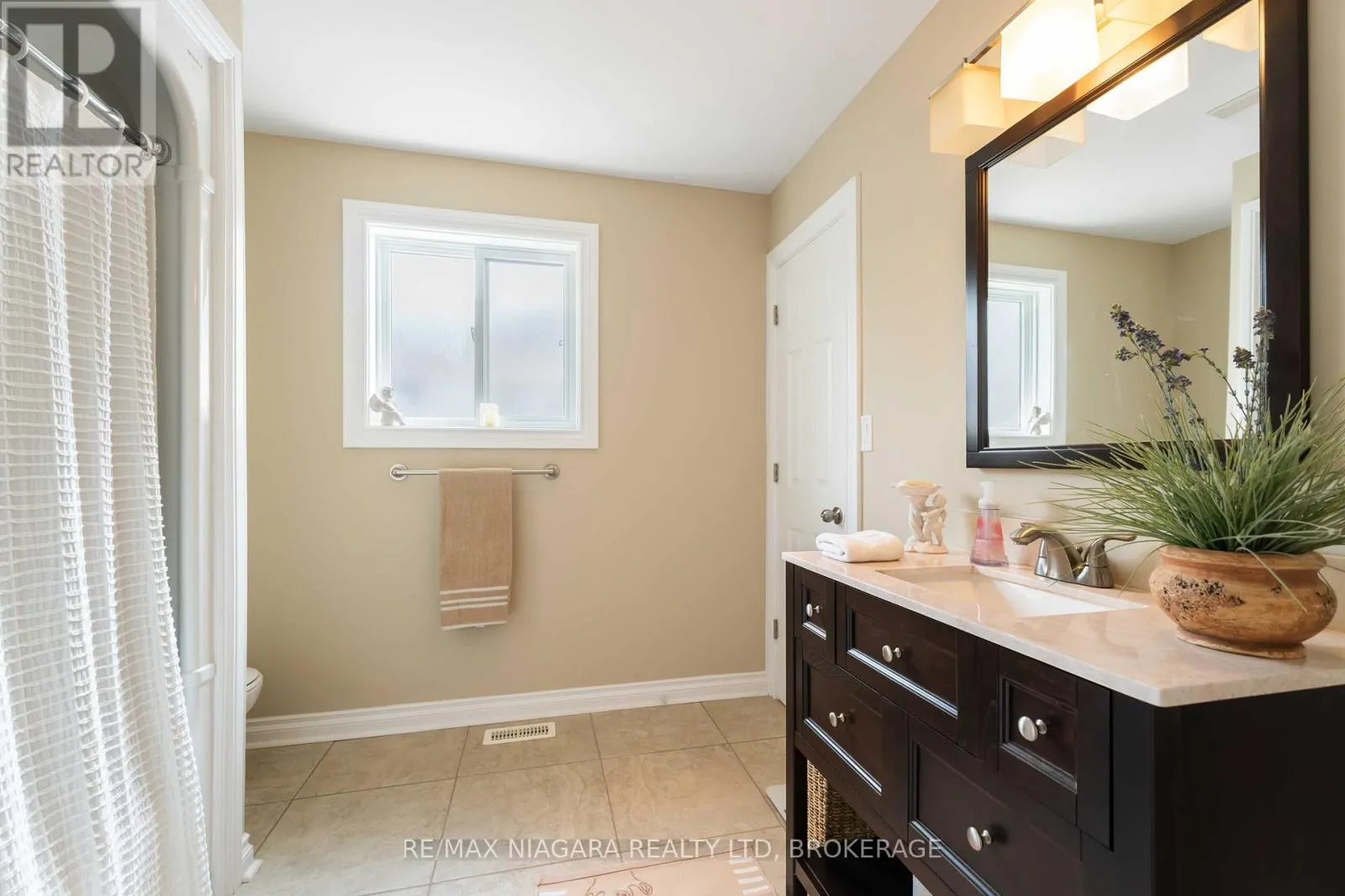7551 CANTERBURY CRESCENT