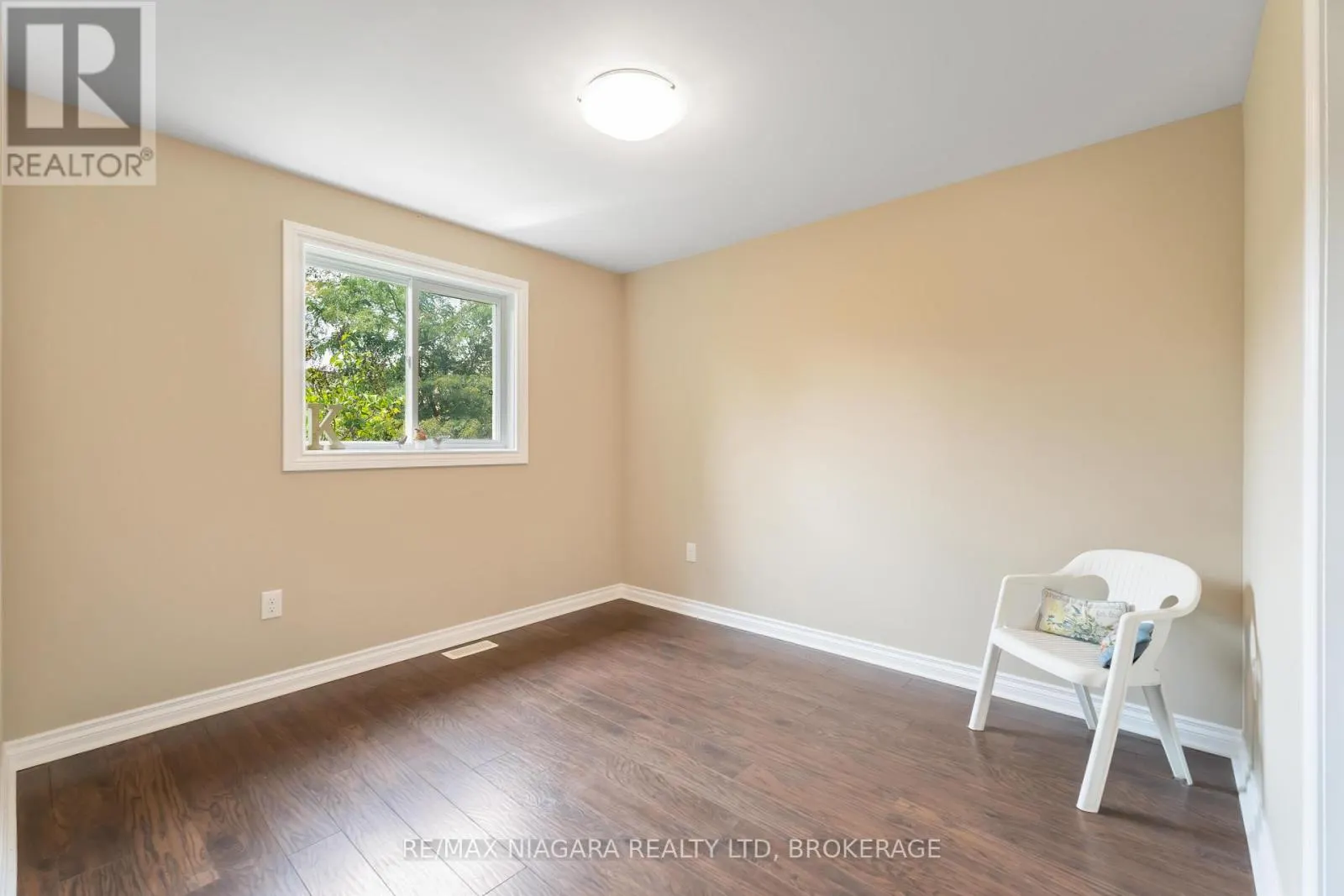 7551 CANTERBURY CRESCENT