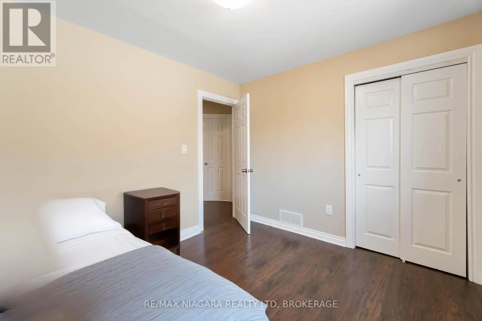 7551 CANTERBURY CRESCENT