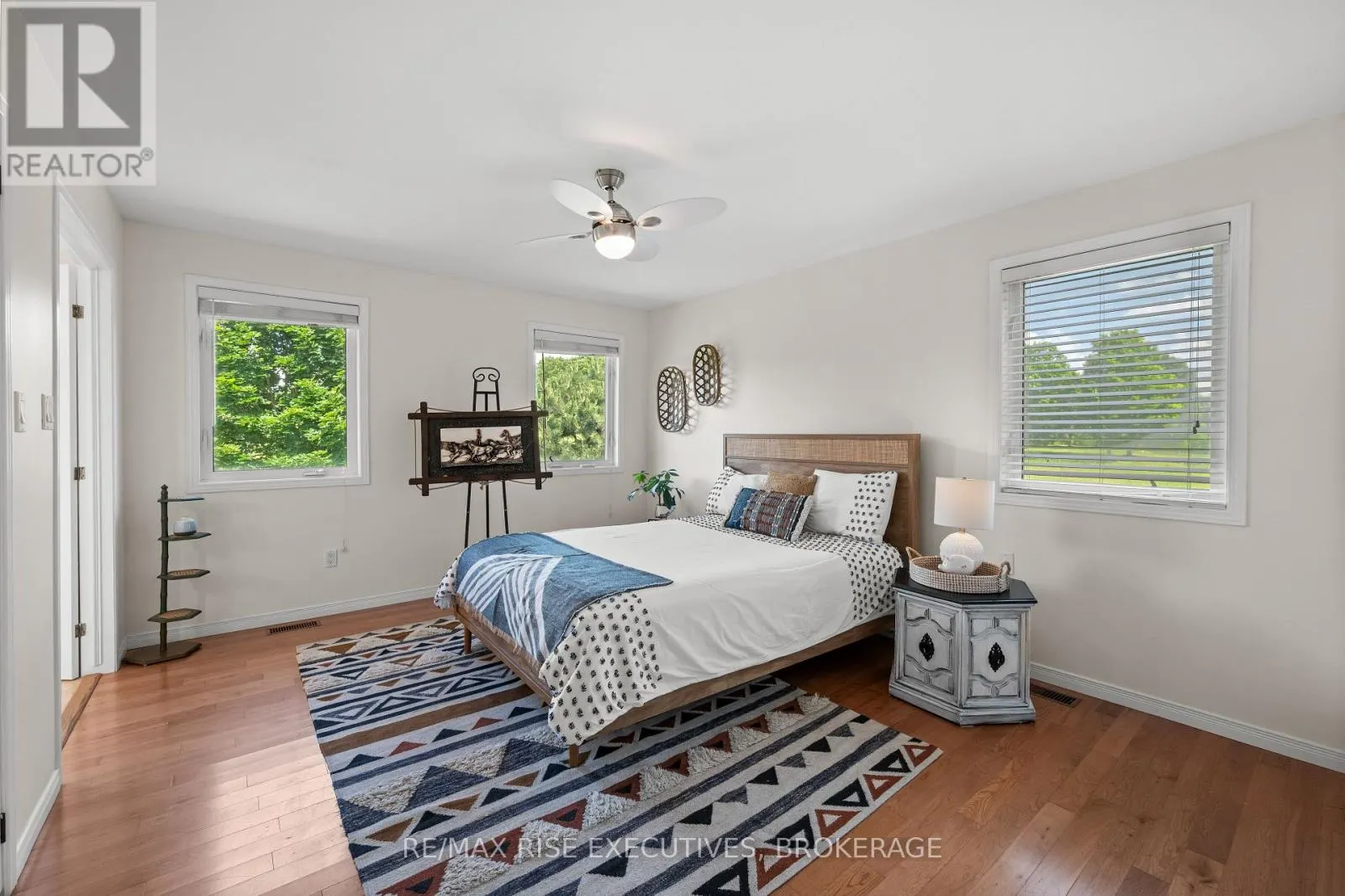 63 SUNNYSIDE ROAD