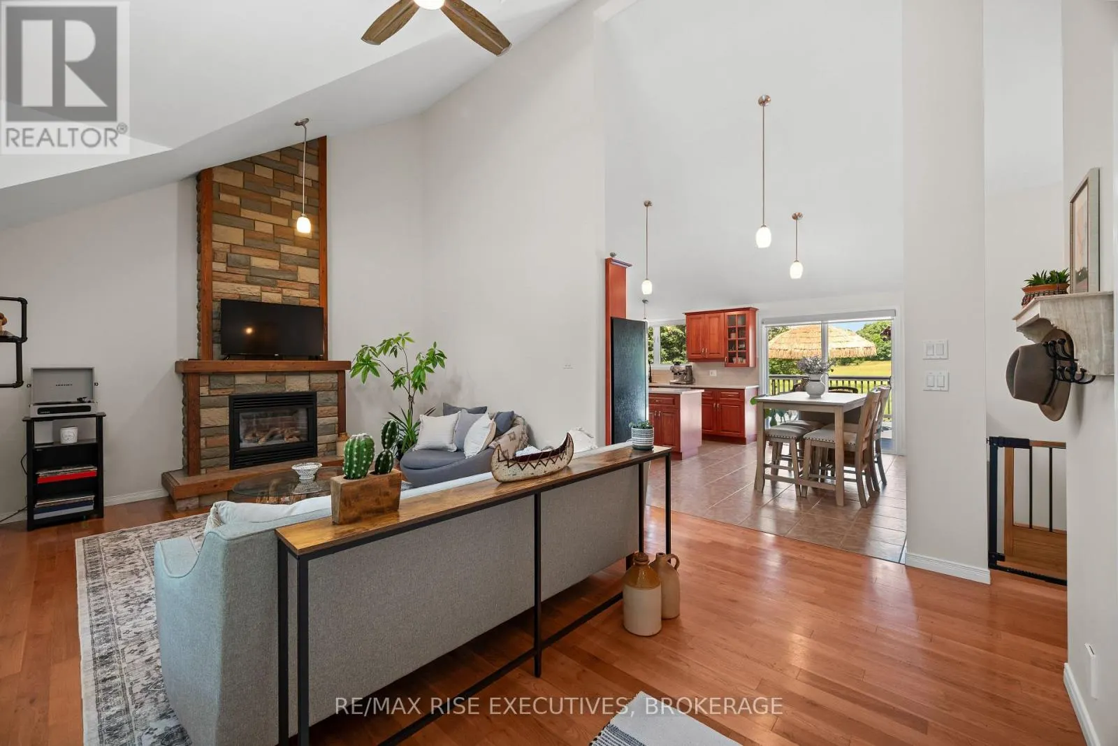 63 SUNNYSIDE ROAD