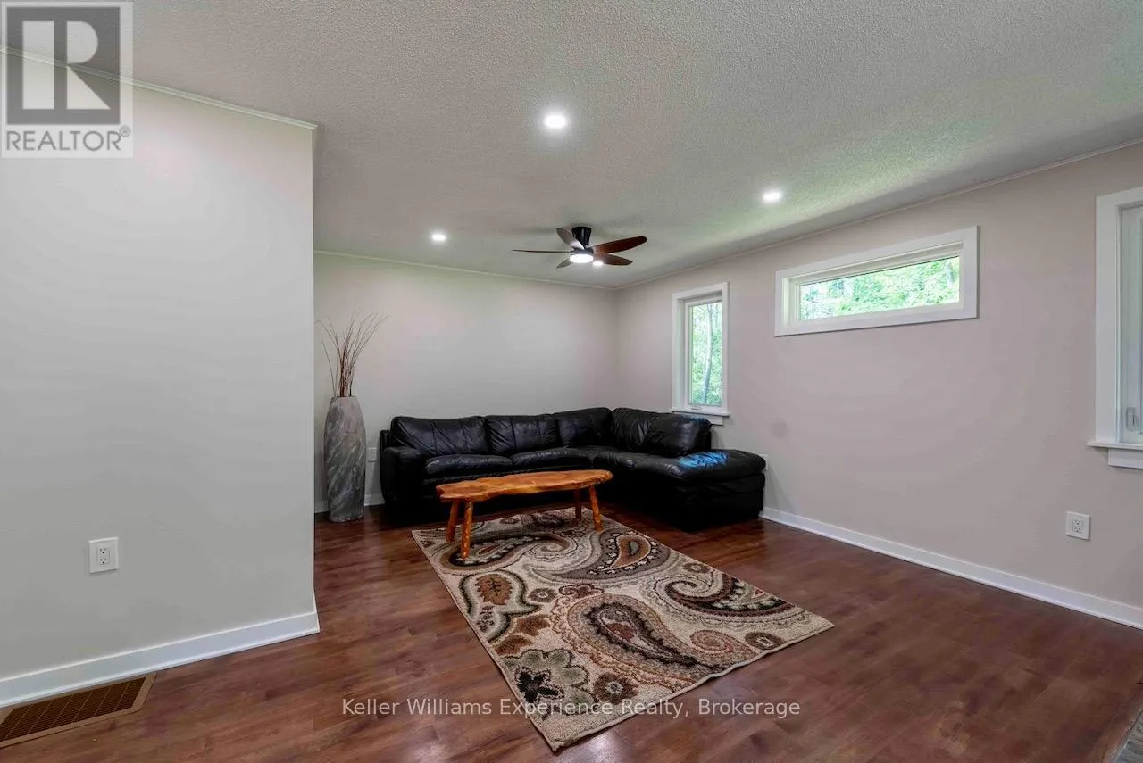 1496 UFFINGTON ROAD