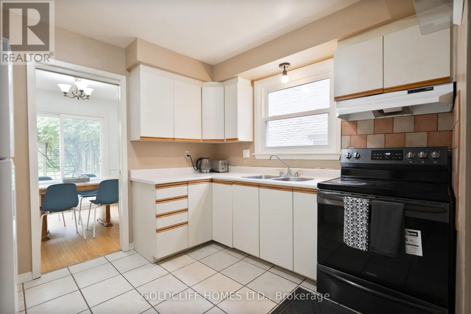 257 HOMESTEAD CRESCENT