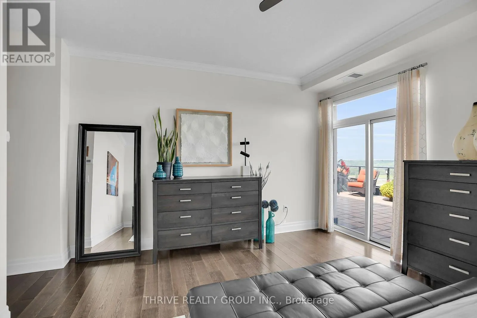 1301 - 240 VILLAGEWALK BOULEVARD, #1301