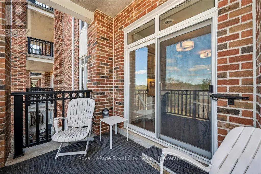 212 - 71 BAYBERRY DRIVE, #212