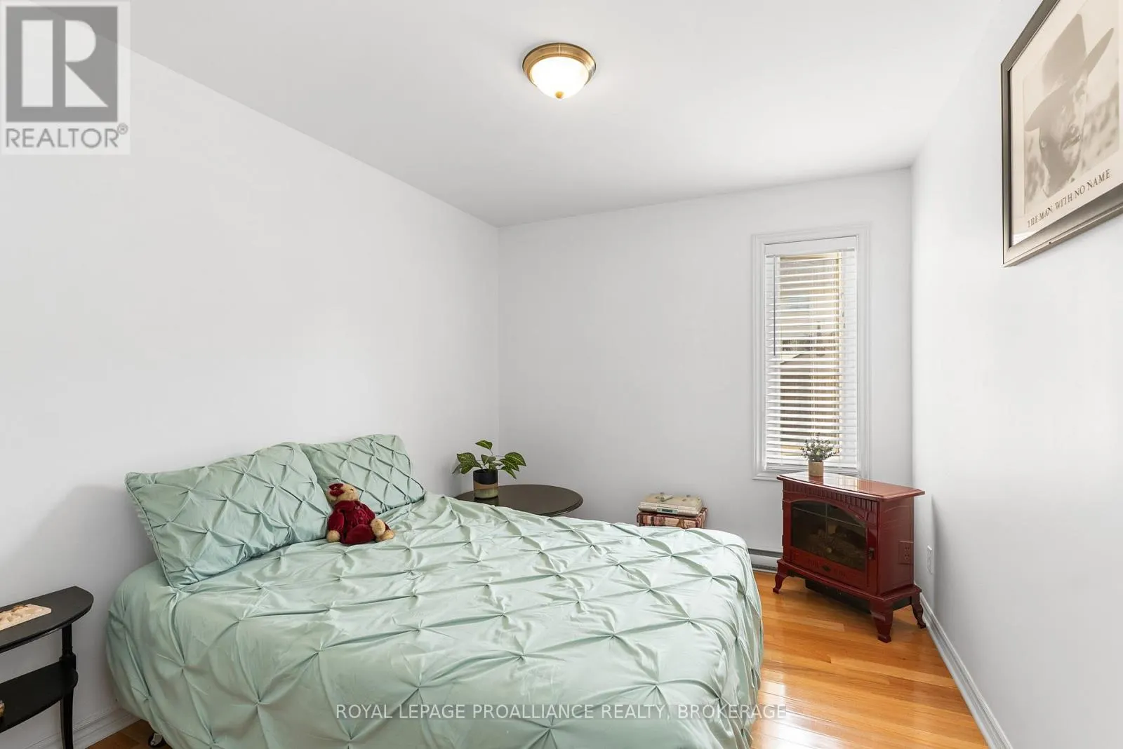 1102 - 237 OAK STREET, #1102