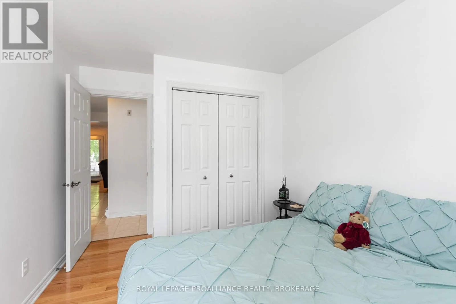 1102 - 237 OAK STREET, #1102