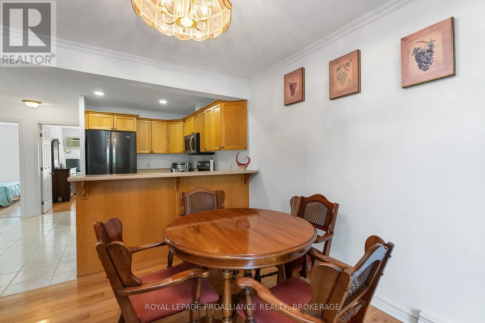 1102 - 237 OAK STREET, #1102