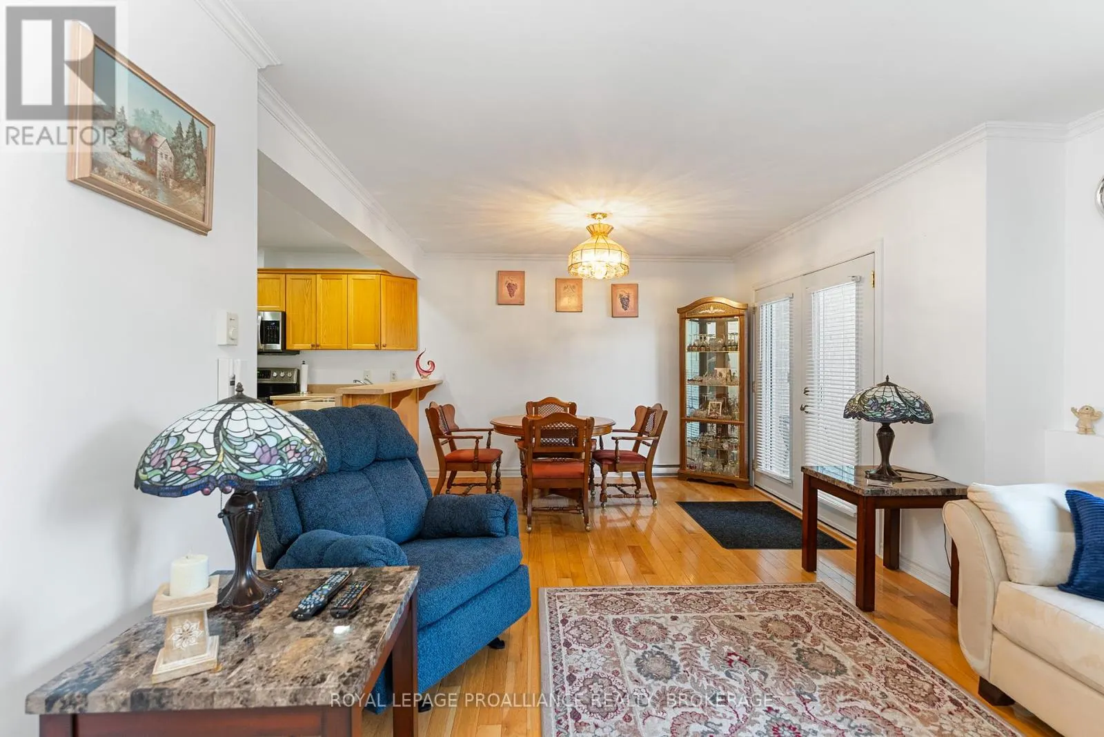 1102 - 237 OAK STREET, #1102