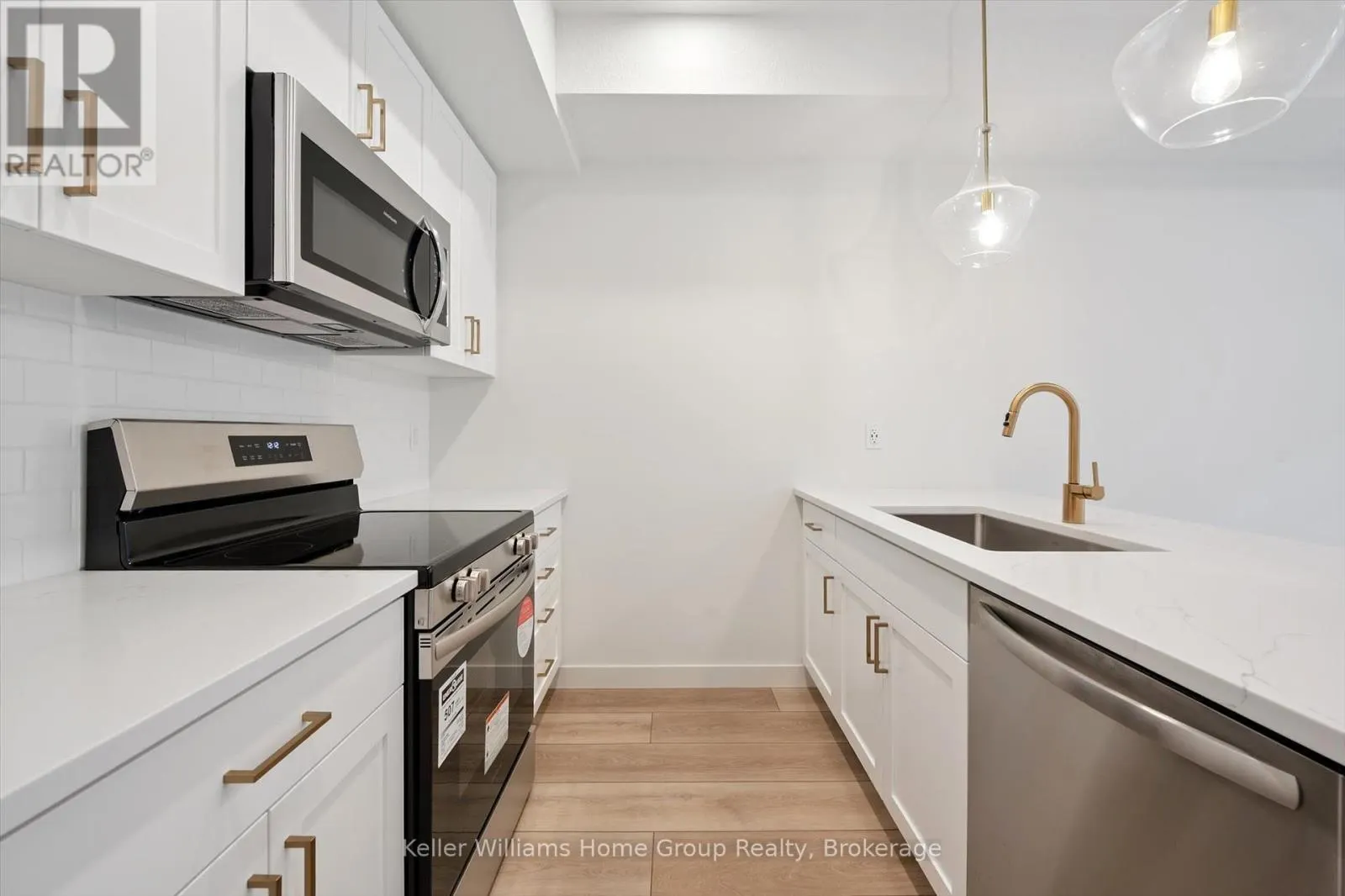 137 - 824 WOOLWICH STREET, #137