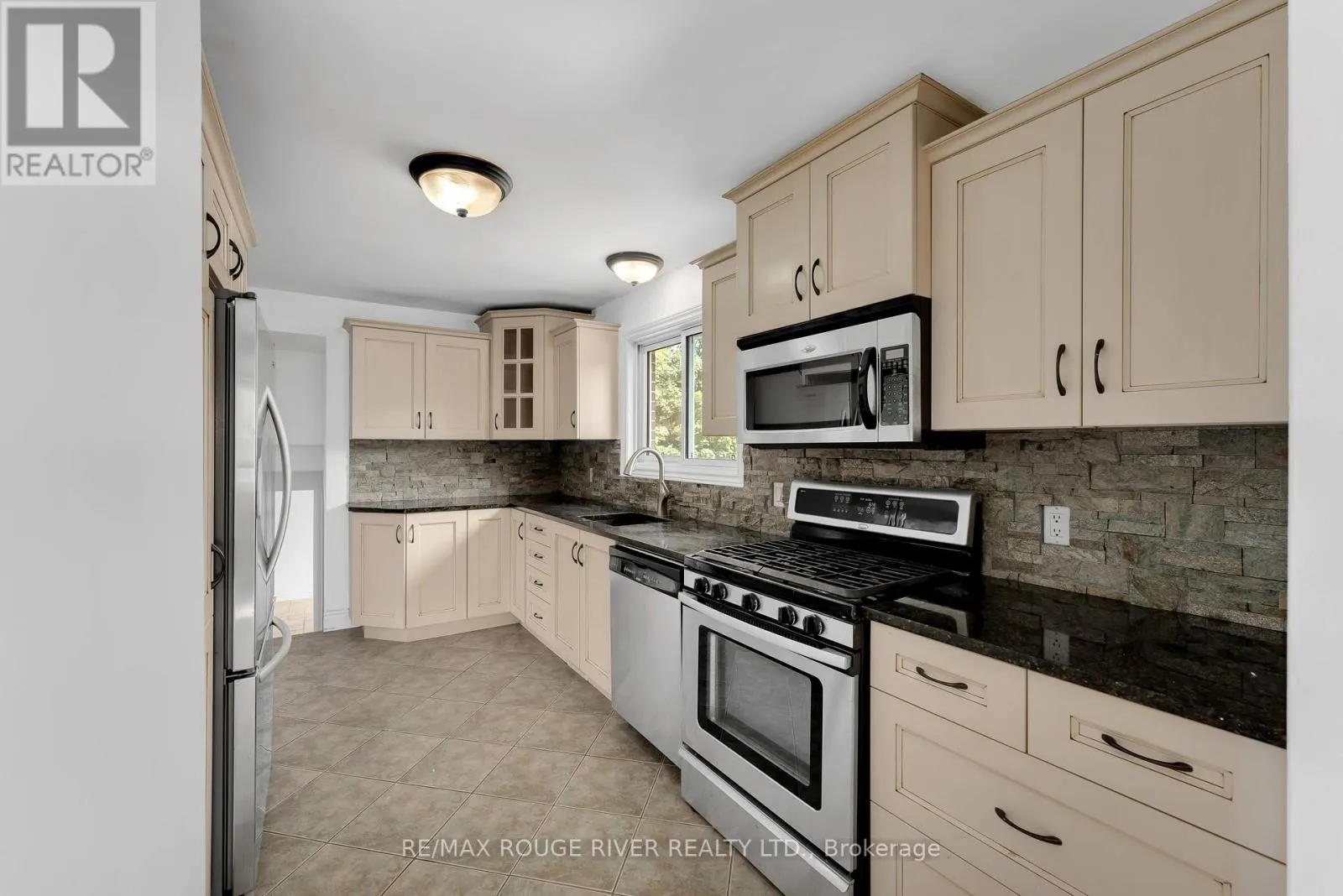 1261 PRINCE CHARLES DRIVE