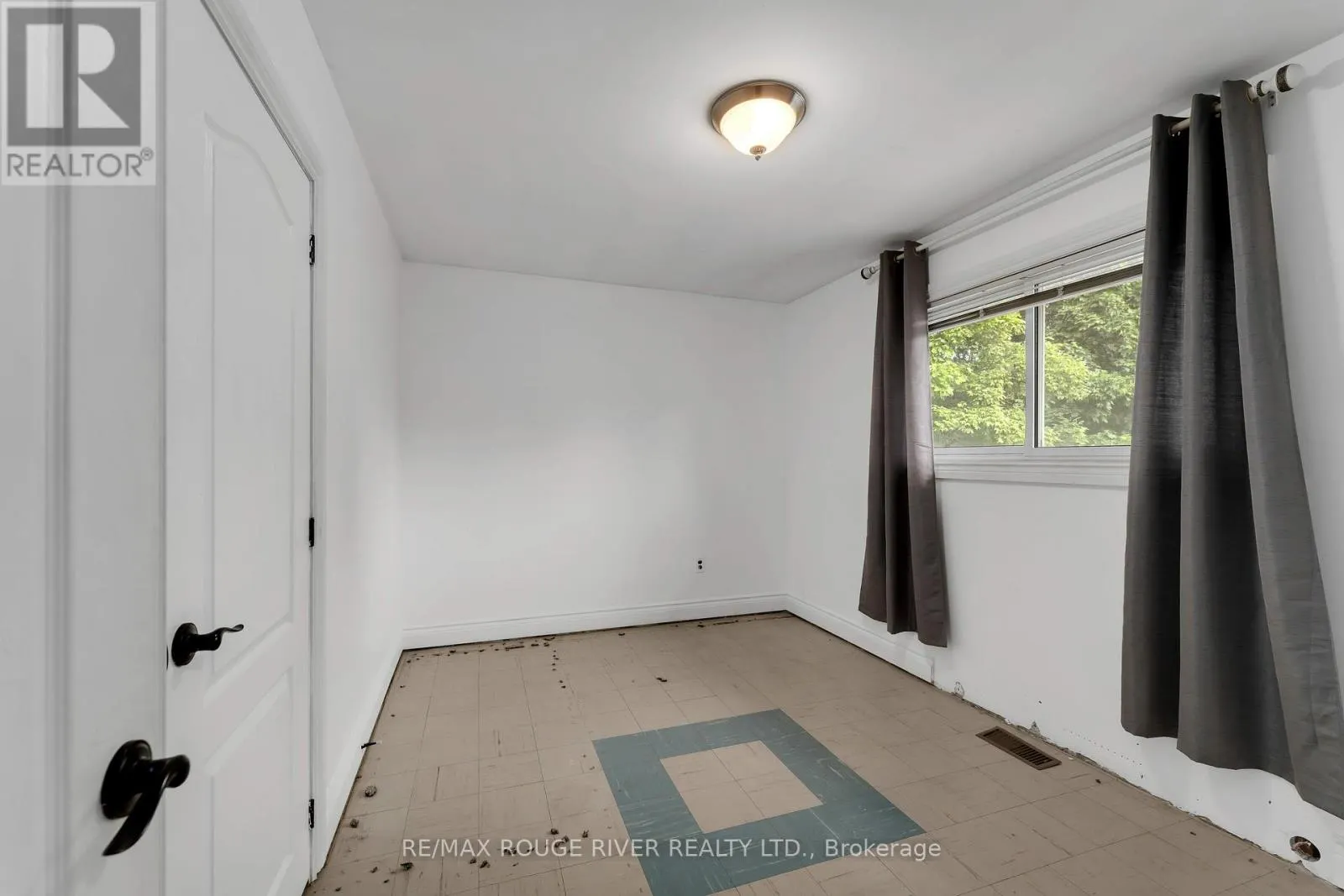 1261 PRINCE CHARLES DRIVE