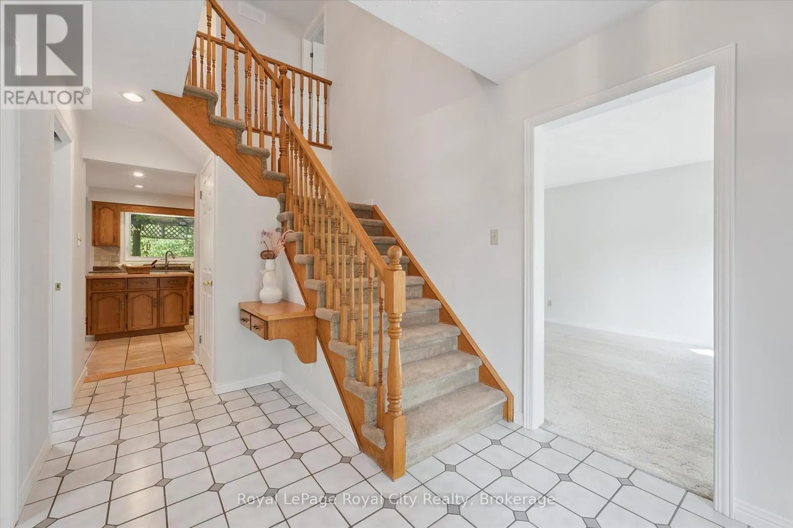 8 FORSTER DRIVE