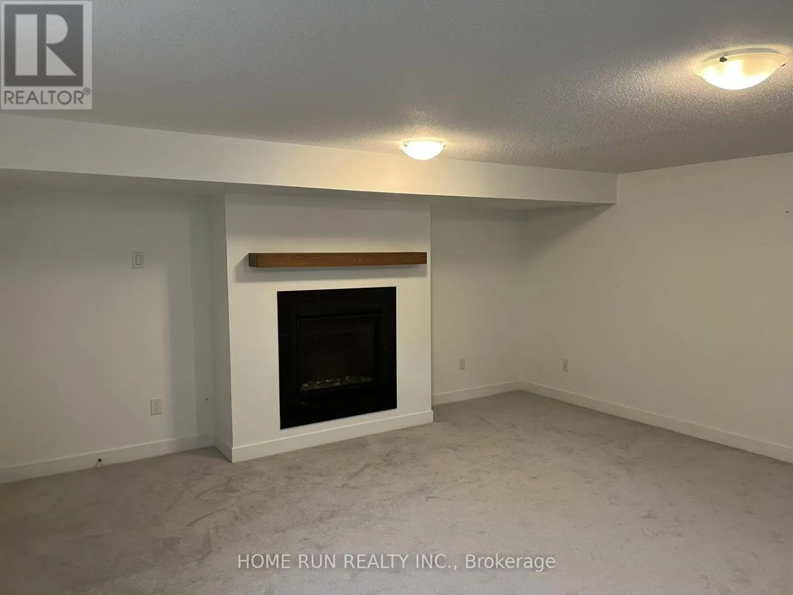 713 TEASEL WAY