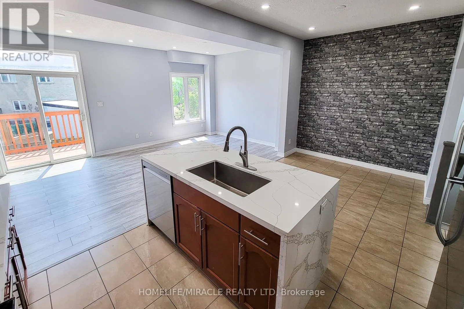 77 HIGHGATE DRIVE