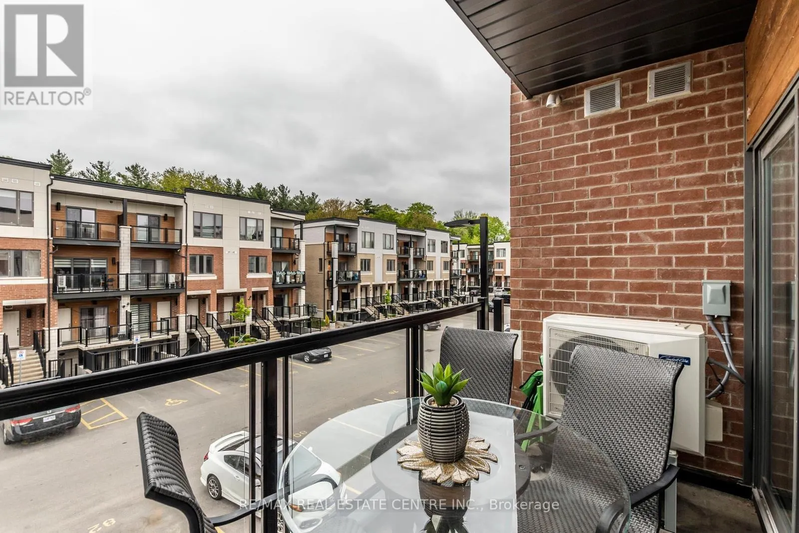 95 - 25 ISHERWOOD AVENUE
